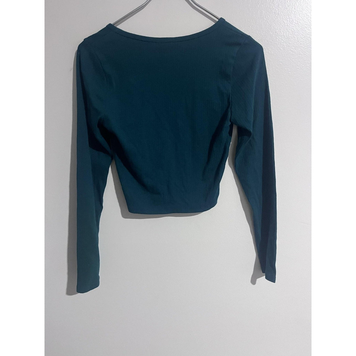 Bozzolo T-Shirt Womens M Green Cropped V-Neck Long Sleeve Slim Stretch
