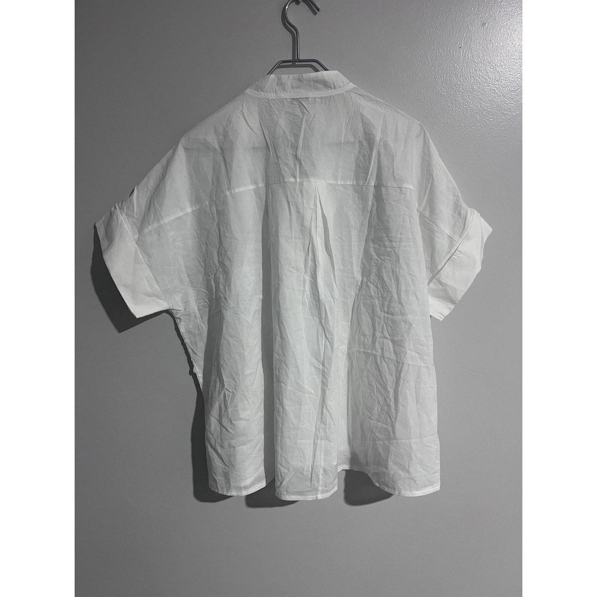 M.X.O Blouse Womens M White Tunic V-Neck Embroidered Floral Lightweight Cotton