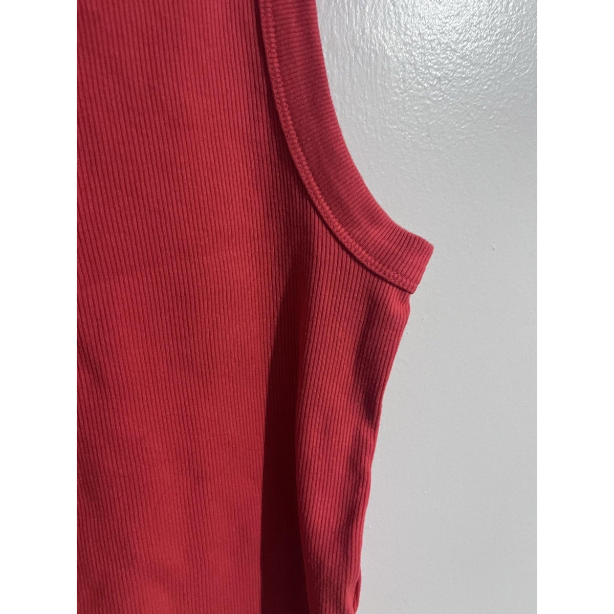 Old Navy Tank Womens M Red Ribbed Knit Slim Crew Neck Stretch Casual Summer