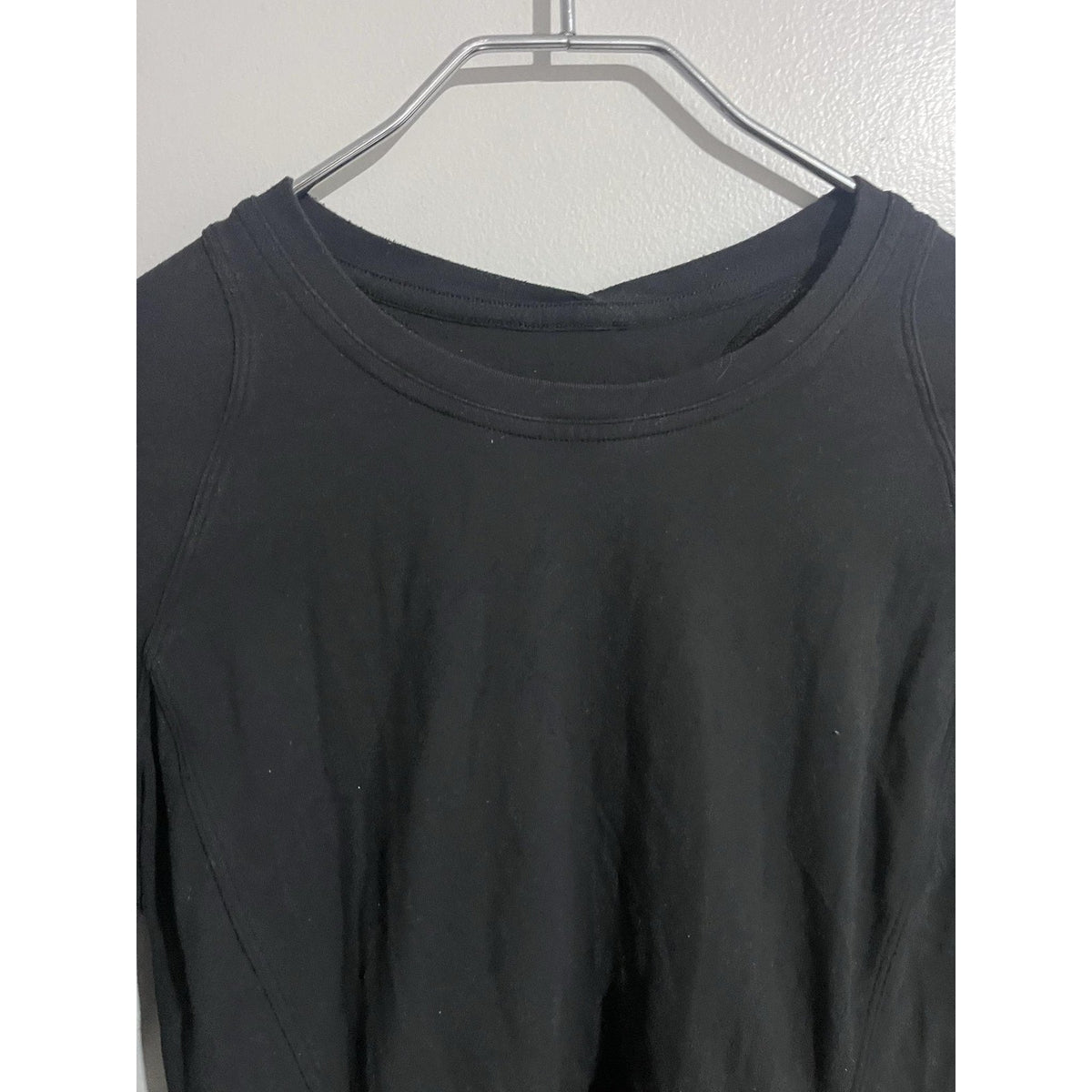 Lululemon Shirt Womens 6 Black Slim Long Sleeve Stretch Pockets Yoga Breathable