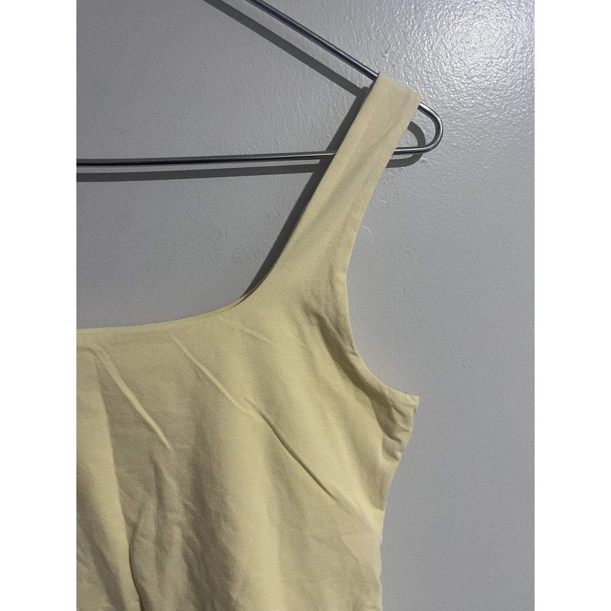 Old Navy Tank Womens L Yellow Basic Square Neck Stretch Tagless Jersey Casual