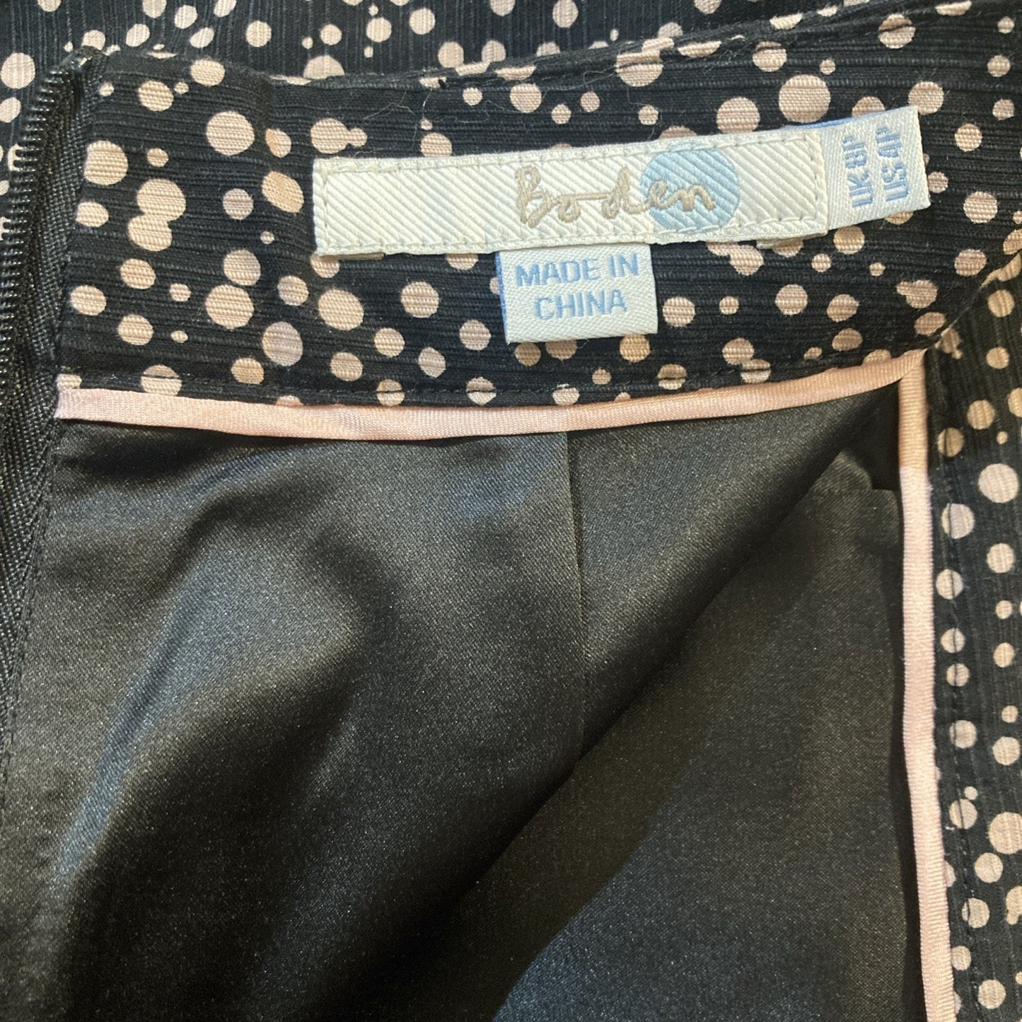 Boden Pink Dot Pencil Skirt Size 4 Y2K Preppy
