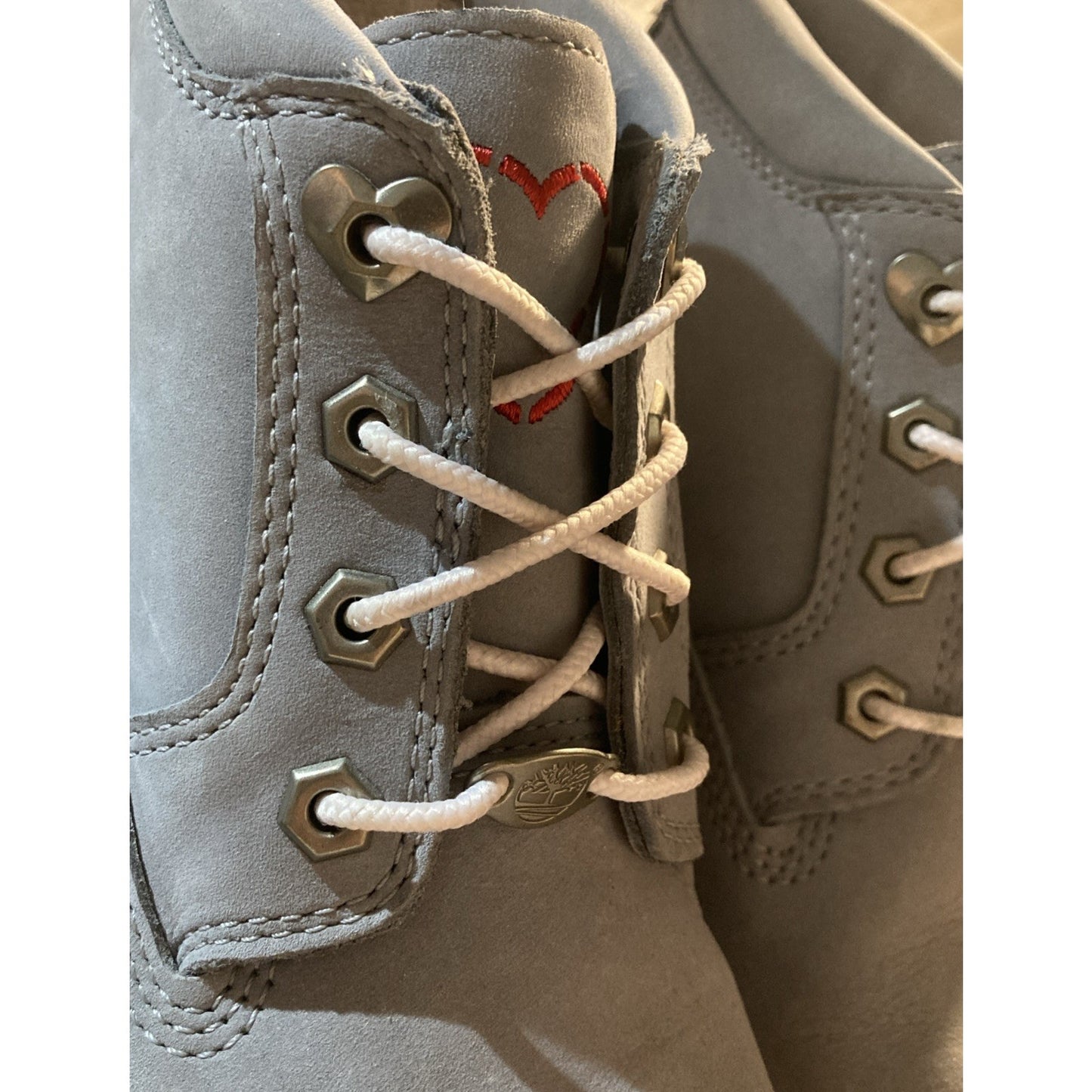 Rare! Timberland Womens 6.5 Nellie Chukka Boot Love Collection Grey With Hearts