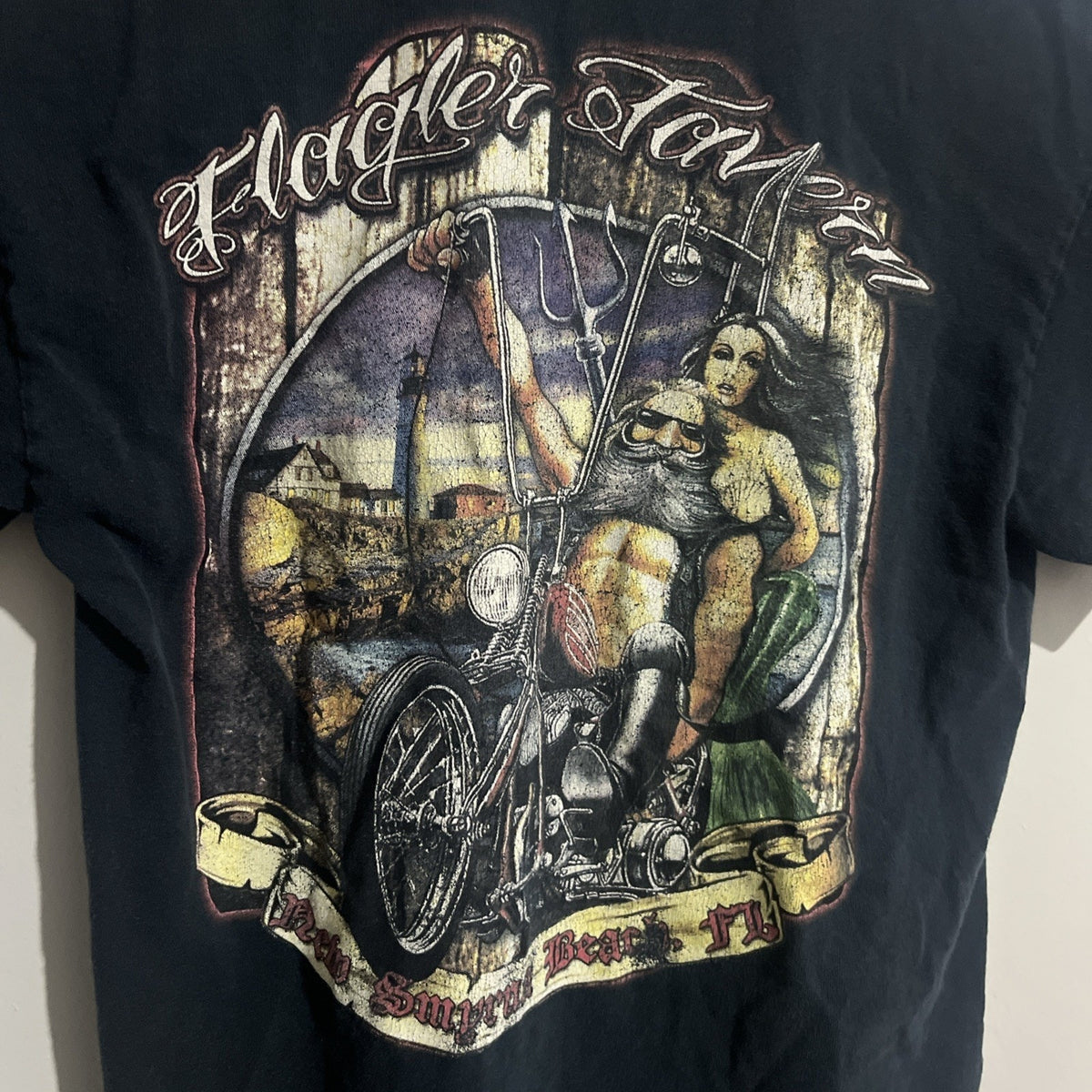 Rare Flagler Tavern biker graphic motorcyc New Smyrna Beach 100% Cotton T-Shirt