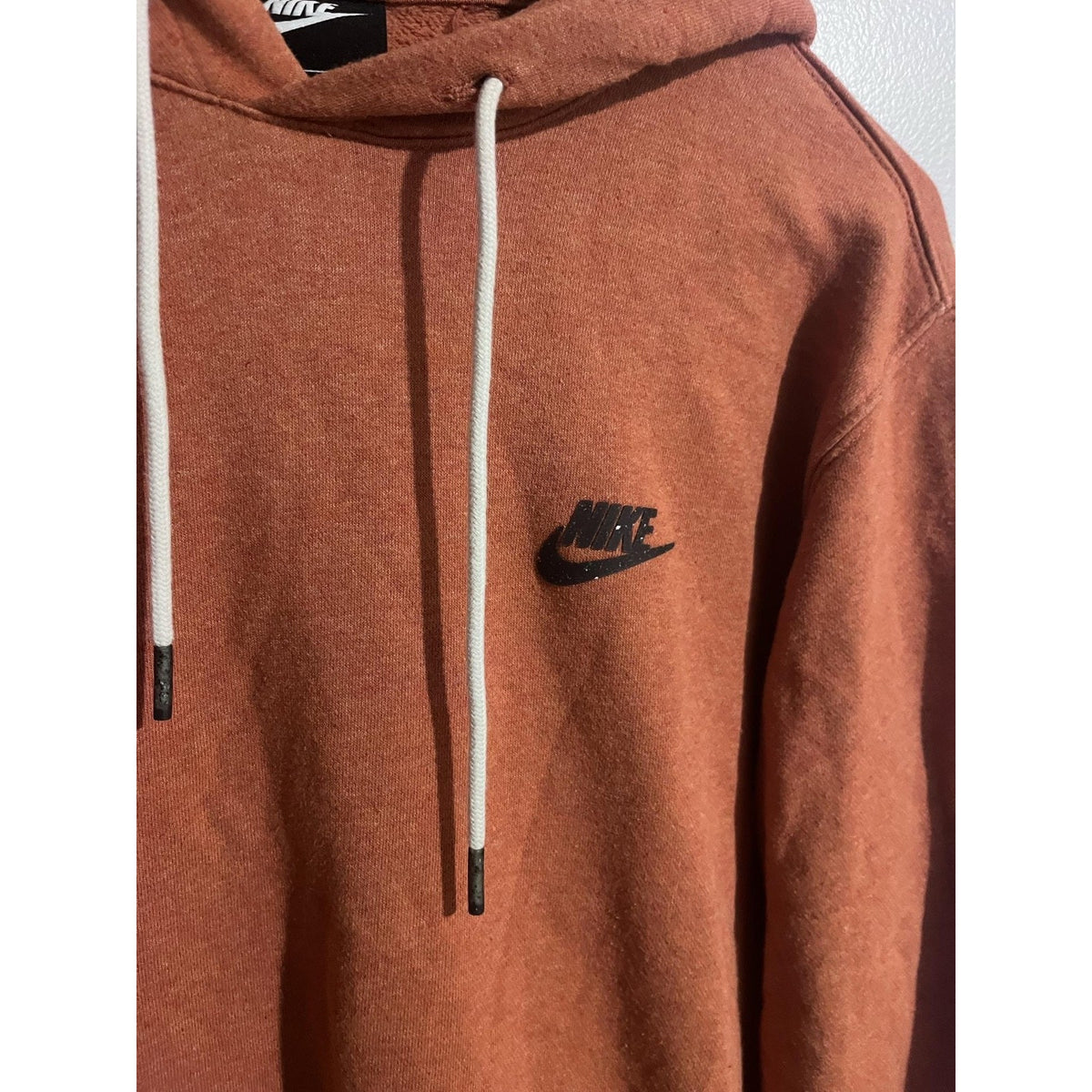 Nike Hoodie Mens M Orange Pullover Hooded Pockets Fleece Lined Drawstring Logo