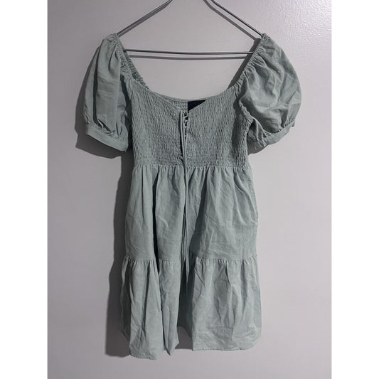LUMIÈRE Dress Womens M Green Fit & Flare Smocked Puff Sleeve Knee Length