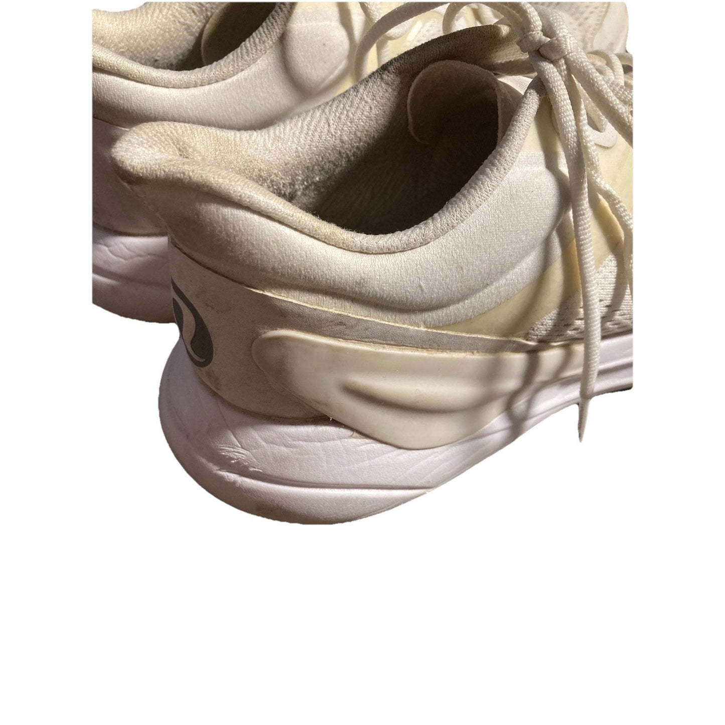 Lululemon Blissfeel Run Triple White Women’s Size 8.5 Running Shoes Sneakers