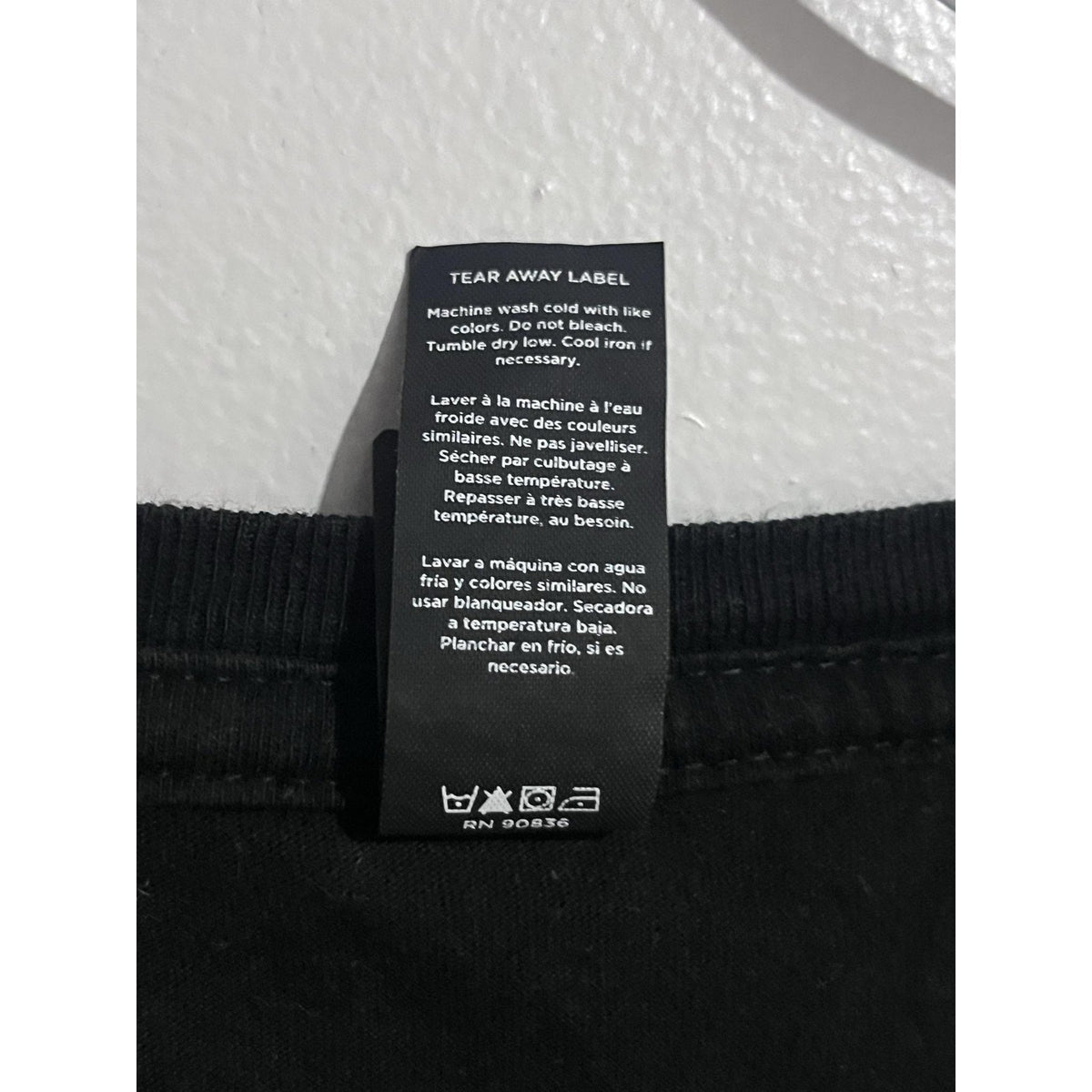 District Shirt Mens L Black Short Sleeve Crew Neck Cotton Tagless Embroidered