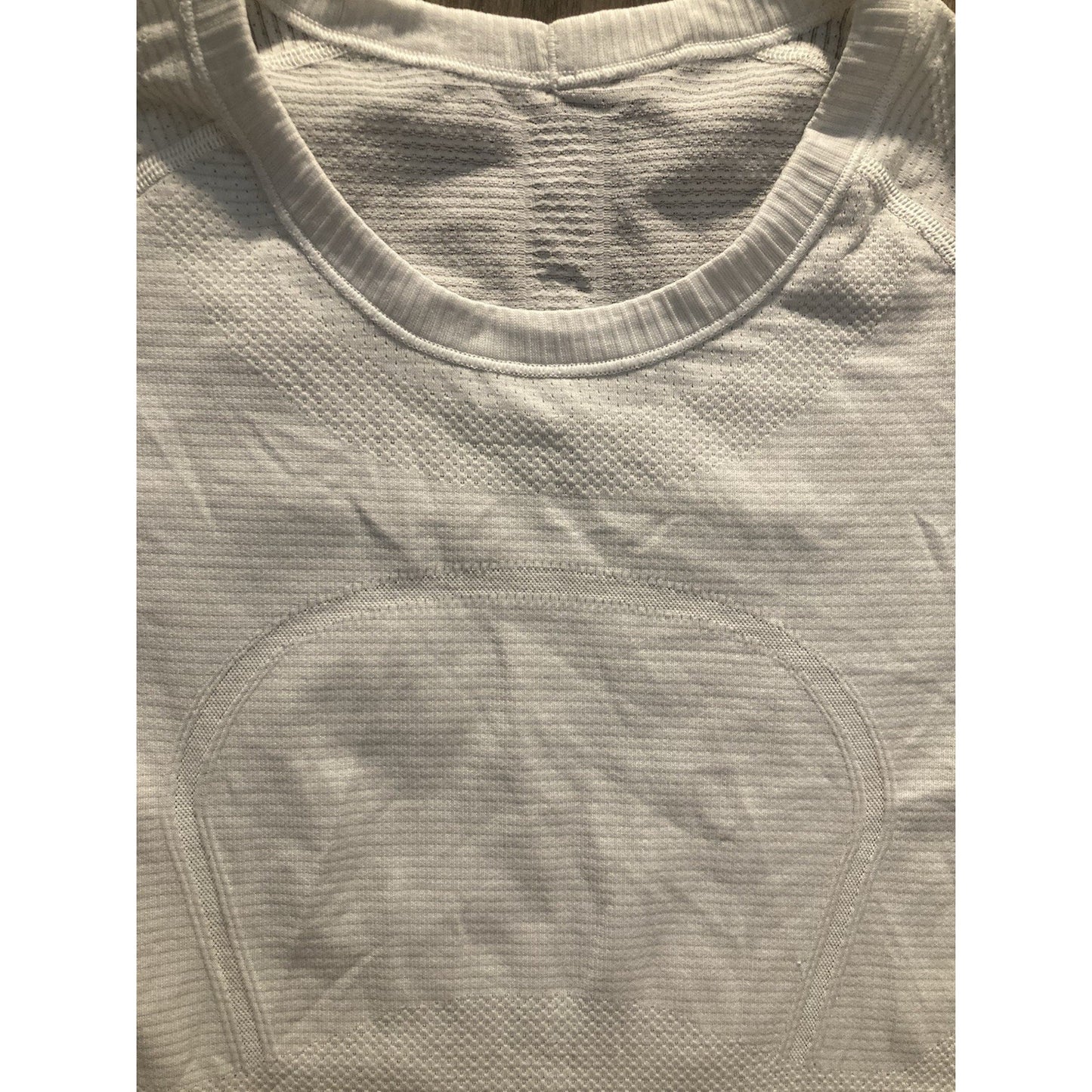 LULULEMON Women's EUC Swiftly Tech Short-Sleeve Light Gray White Size 8