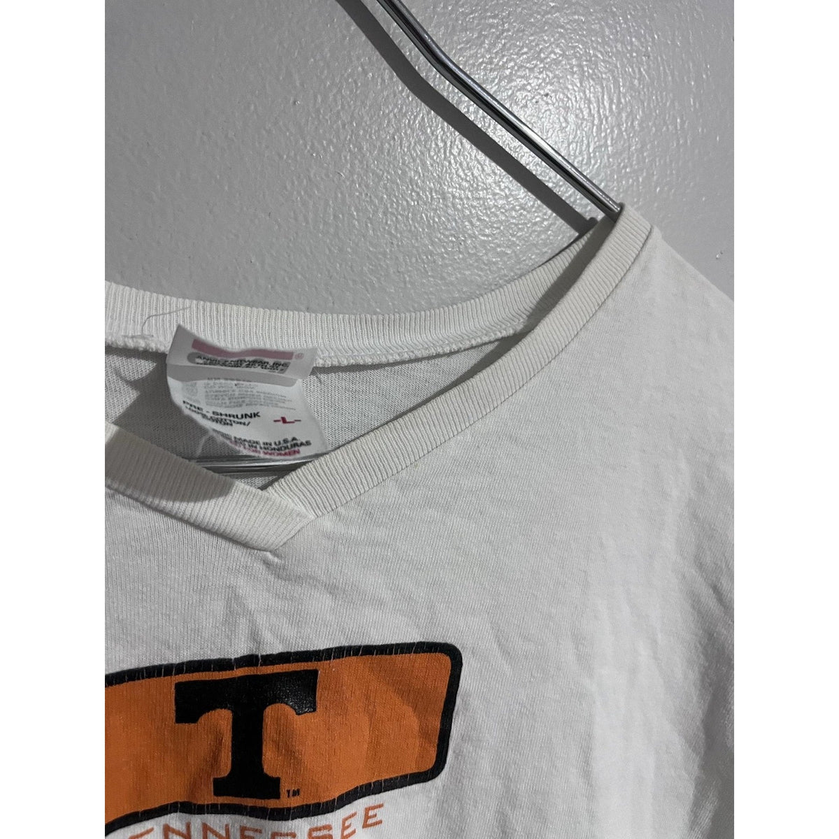 Anvil T-Shirt Womens L White Tennessee V-Neck Short Sleeve Preshrunk Relaxed