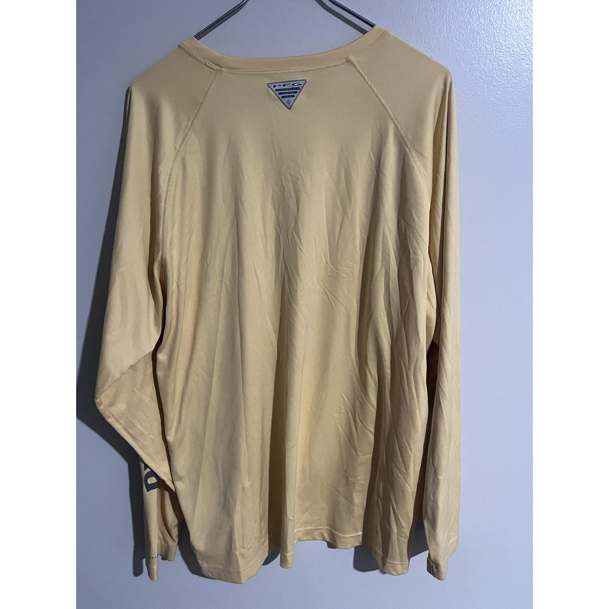 Columbia Shirt Mens L Yellow Long Sleeve PFG UV Protection Crew Neck Polyester