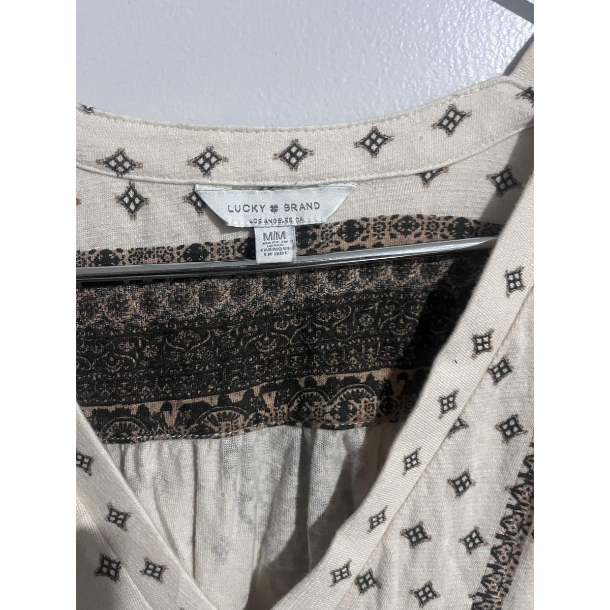 Lucky Brand Blouse Womens M Beige Tunic V-Neck Geometric Lightweight