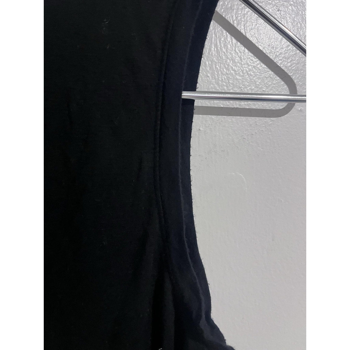 Halogen Tank Womens XS Black Crew Neck Jersey Back Slit Lightweight Stretch