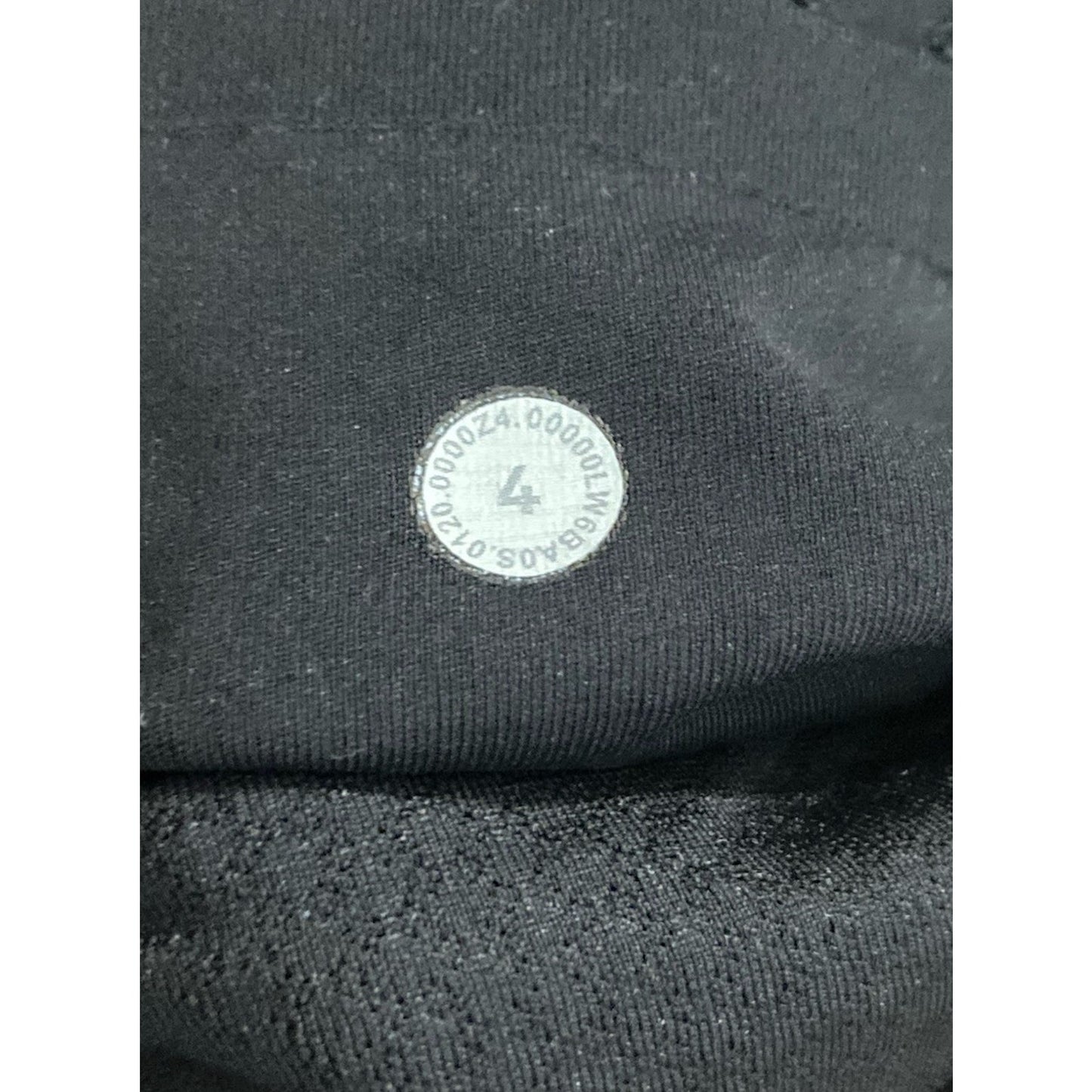 Lululemon Women's Black Active Leggings Size 4 with Pockets