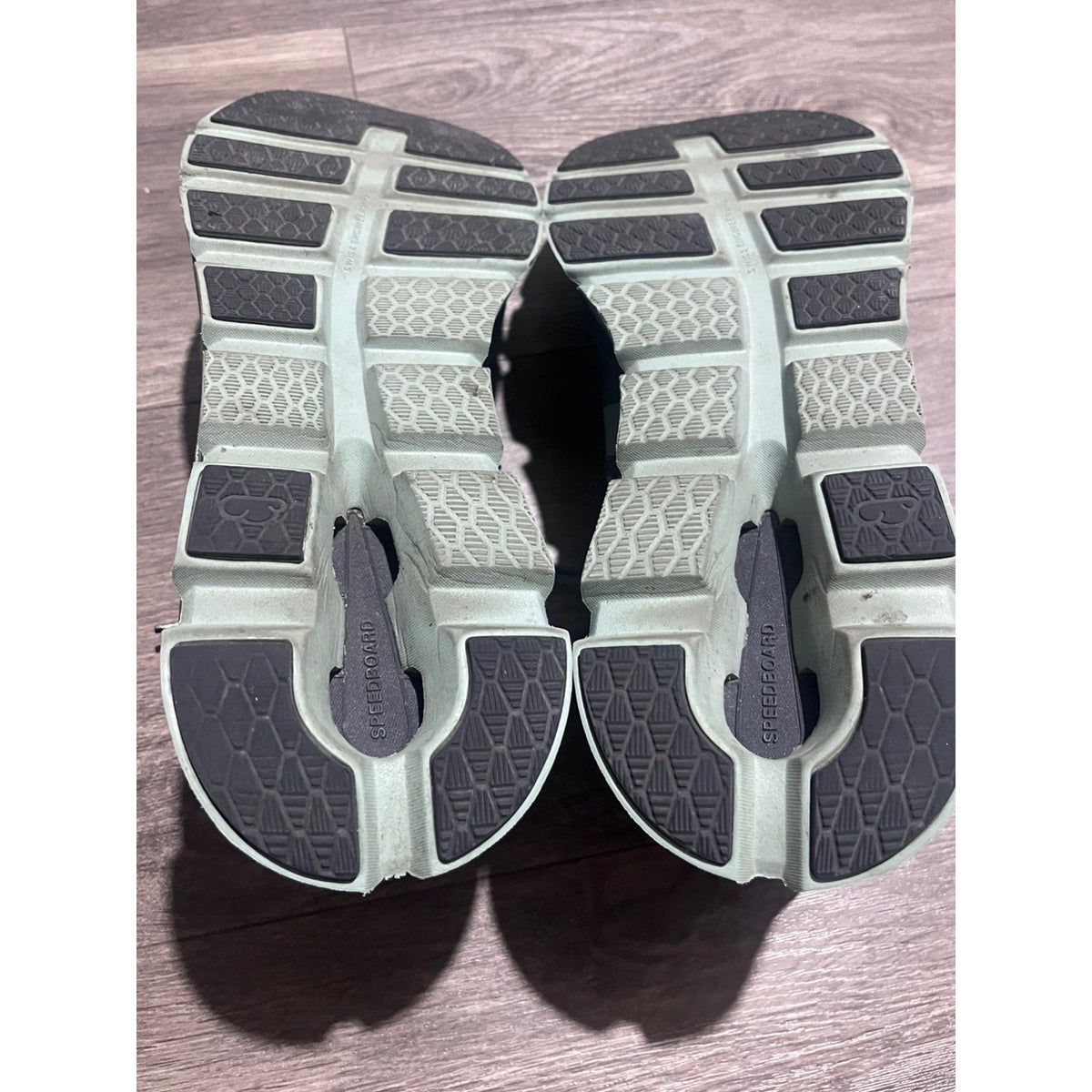 On Cloud Cloudflyer Running Shoes Men Size 12 Grey Mint Green