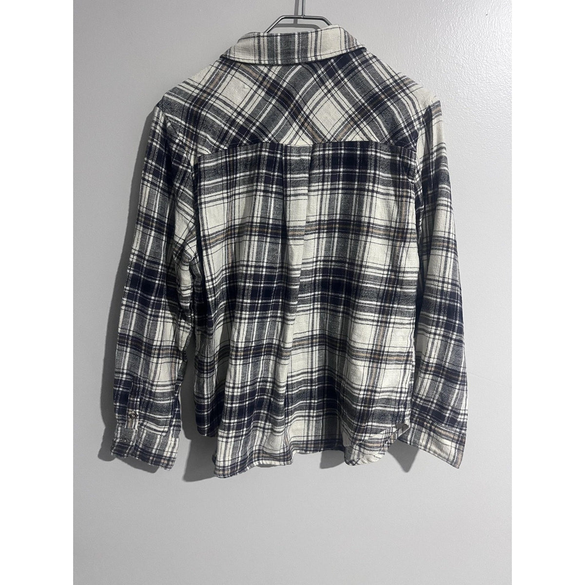 Love Tree Button-Up Womens S White Plaid Flannel Collared Long Sleeve Casual
