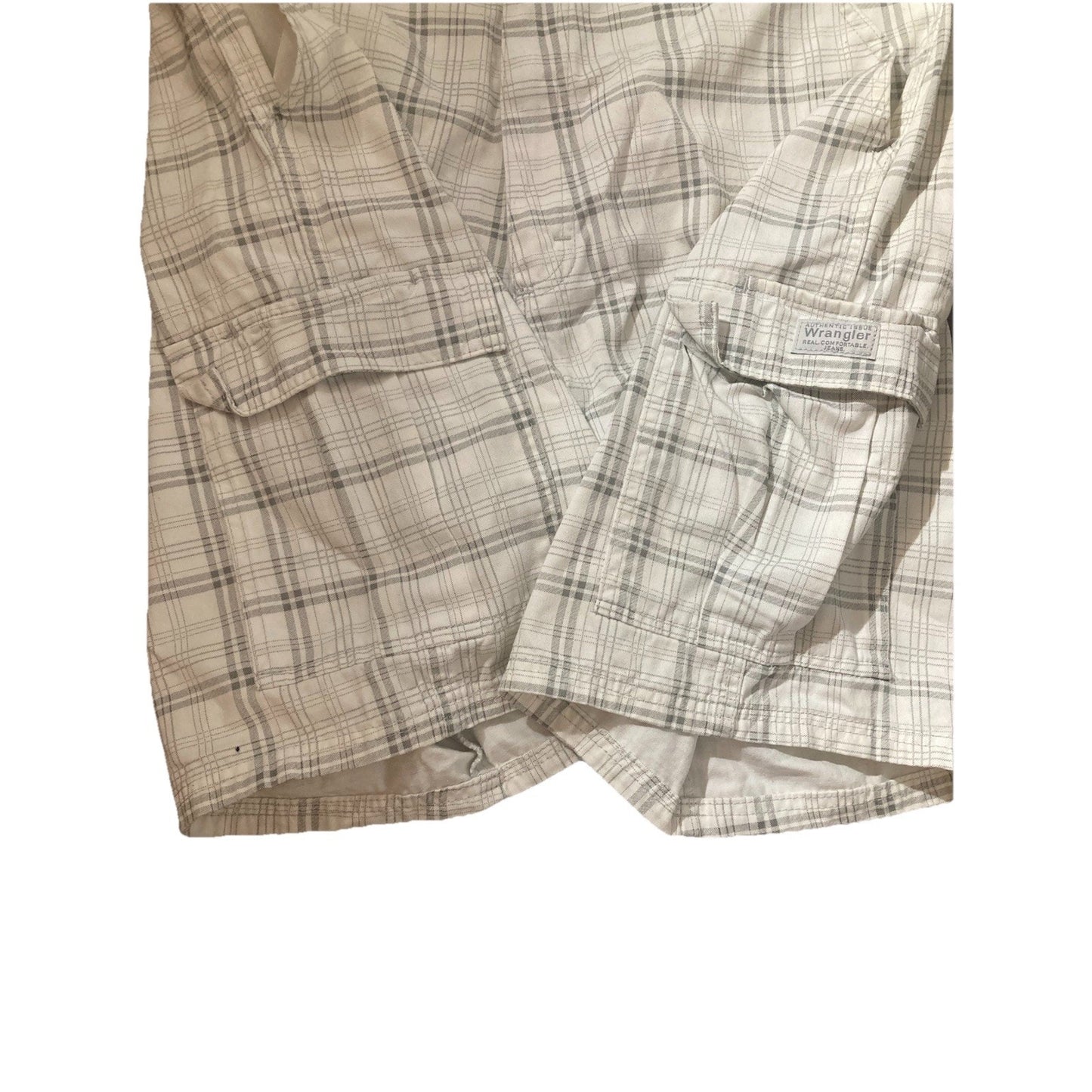 Wrangler Plaid Cargo Shorts Mens Sz 36 White Gray Utility Casual Outdoor Preppy