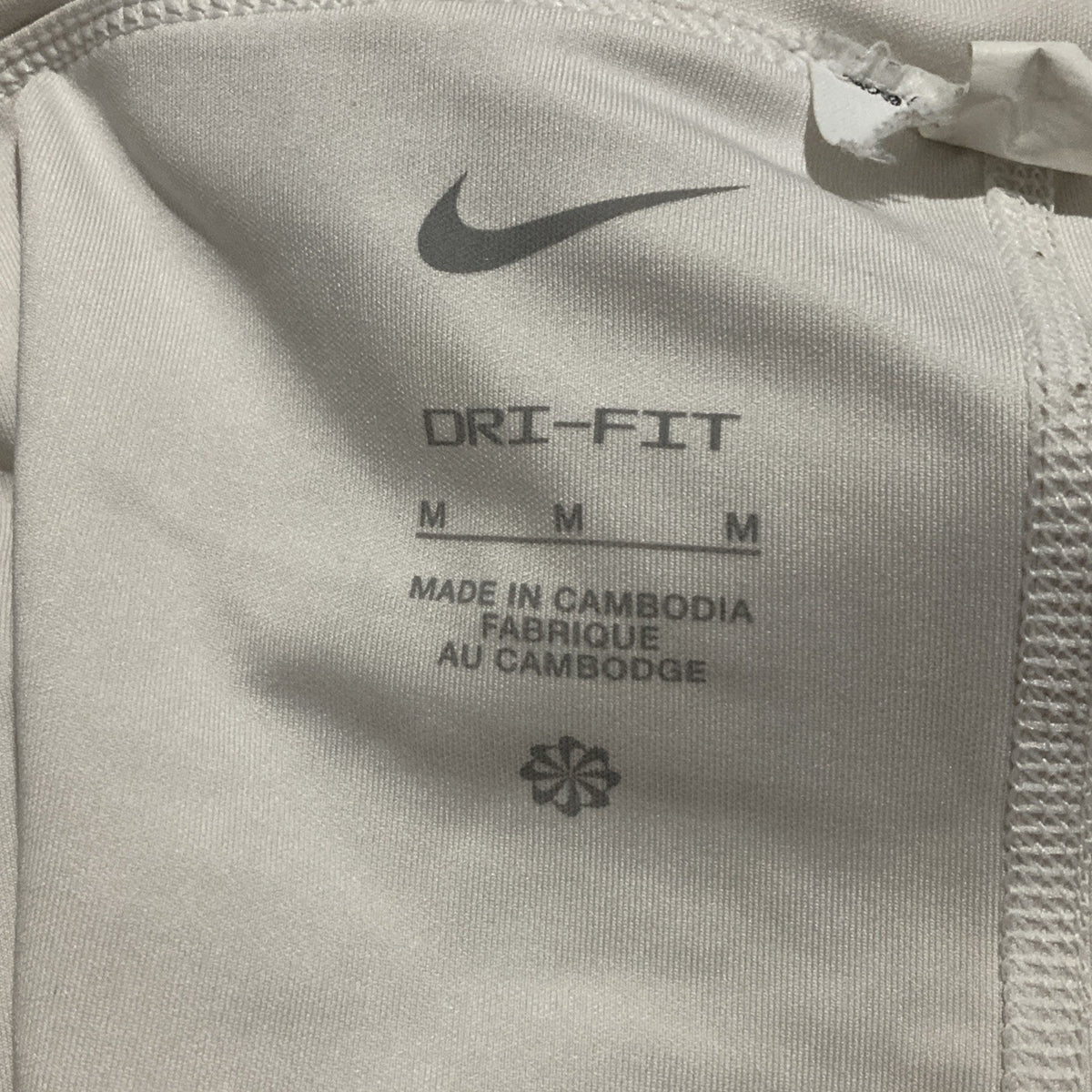 Nike Women Court Dri-FIT Club Flex White Pleated Tennis Skirt Skort Size Medium