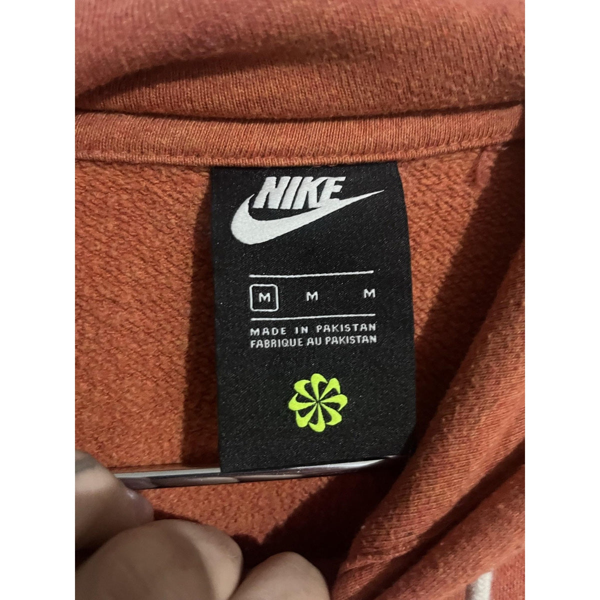 Nike Hoodie Mens M Orange Pullover Hooded Pockets Fleece Lined Drawstring Logo