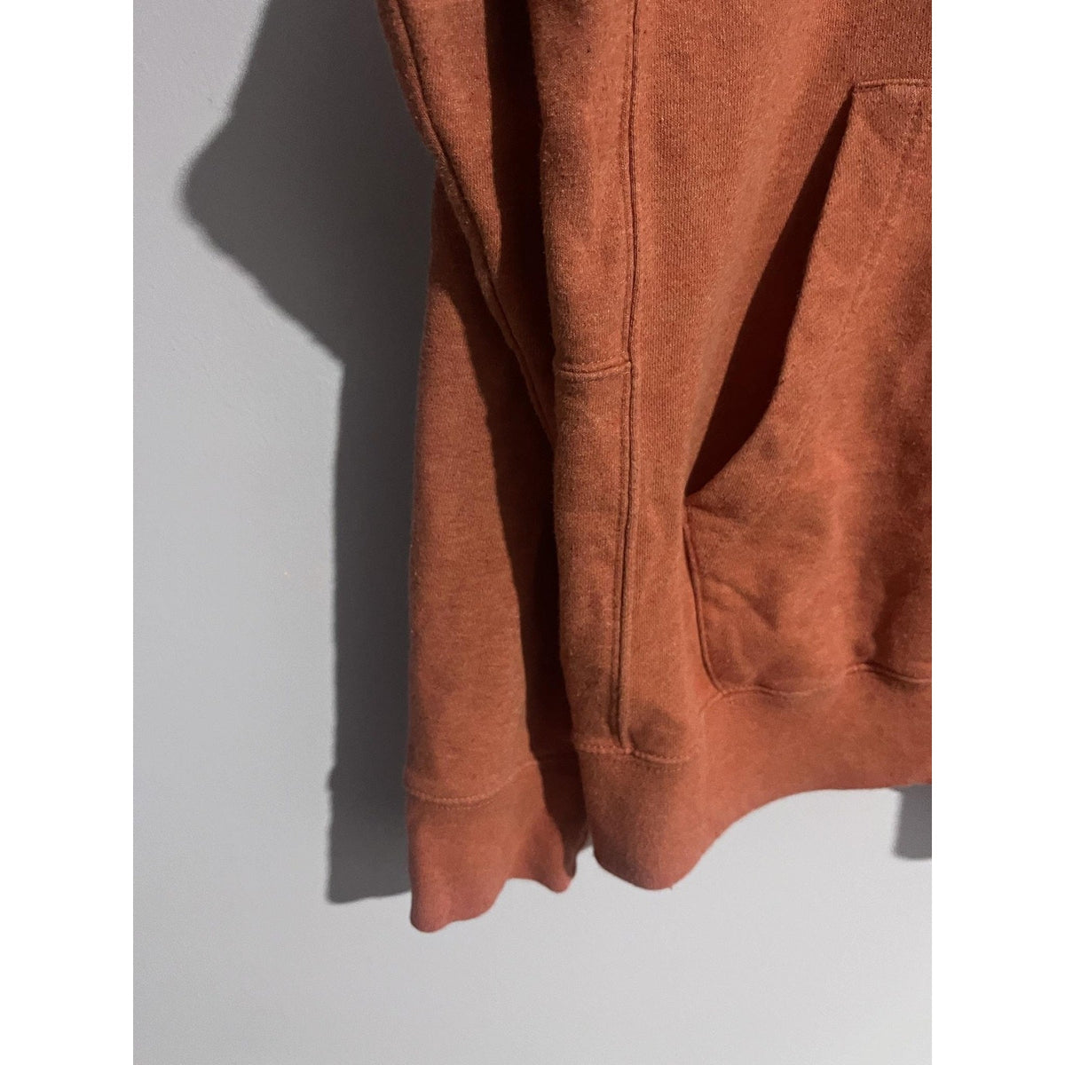 Nike Hoodie Mens M Orange Pullover Hooded Pockets Fleece Lined Drawstring Logo