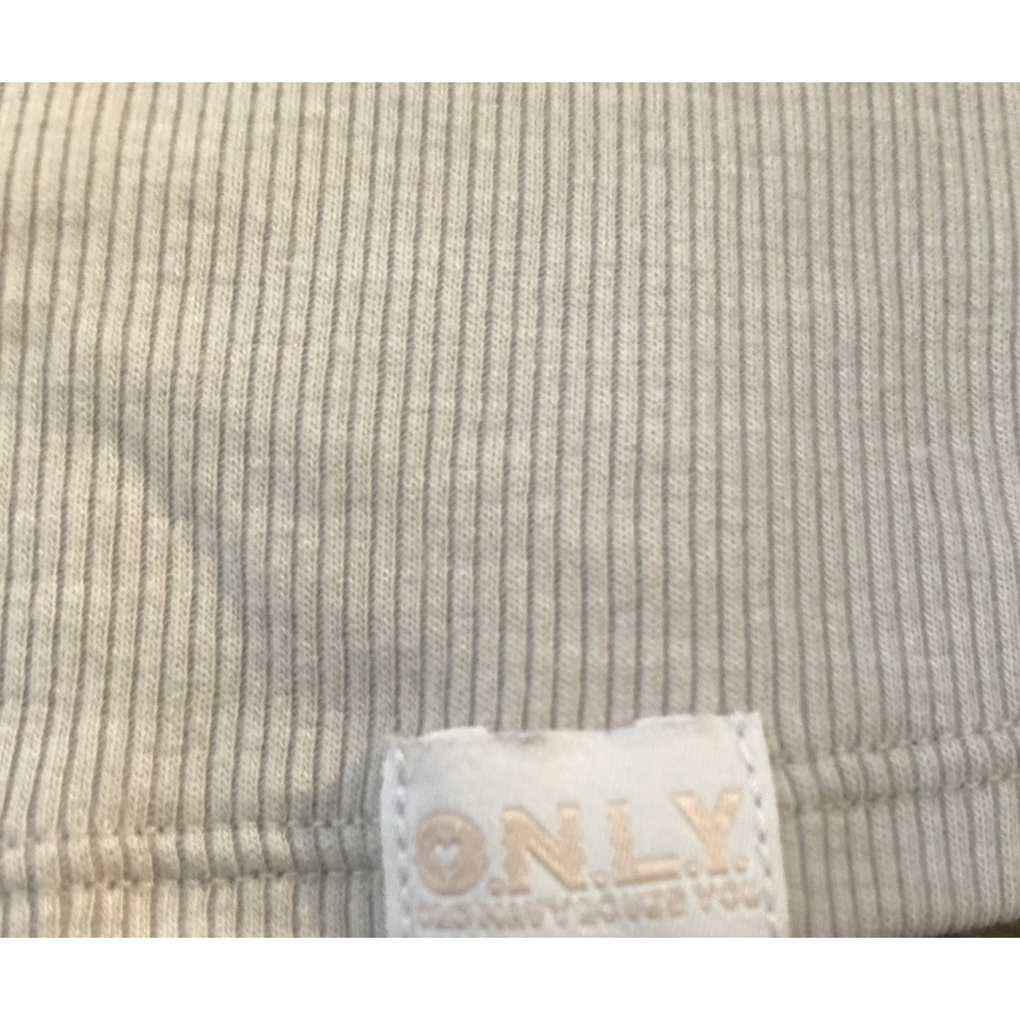 Old Navy Loves You ONLY Women's Size M Rib Knit Sweater Cropped Tank Top Gray