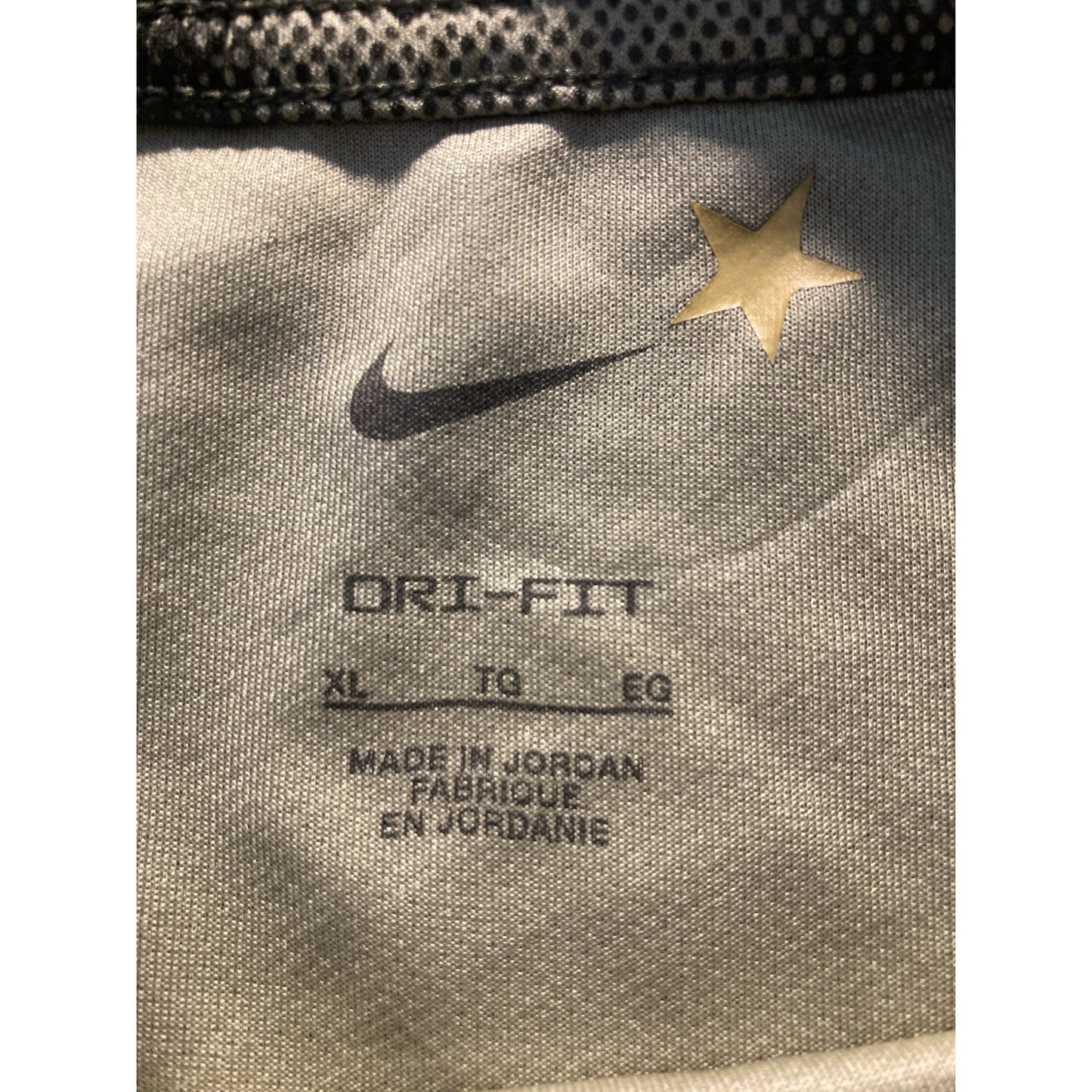 Nike Dri-Fit Athletic Youth XL green Shirt