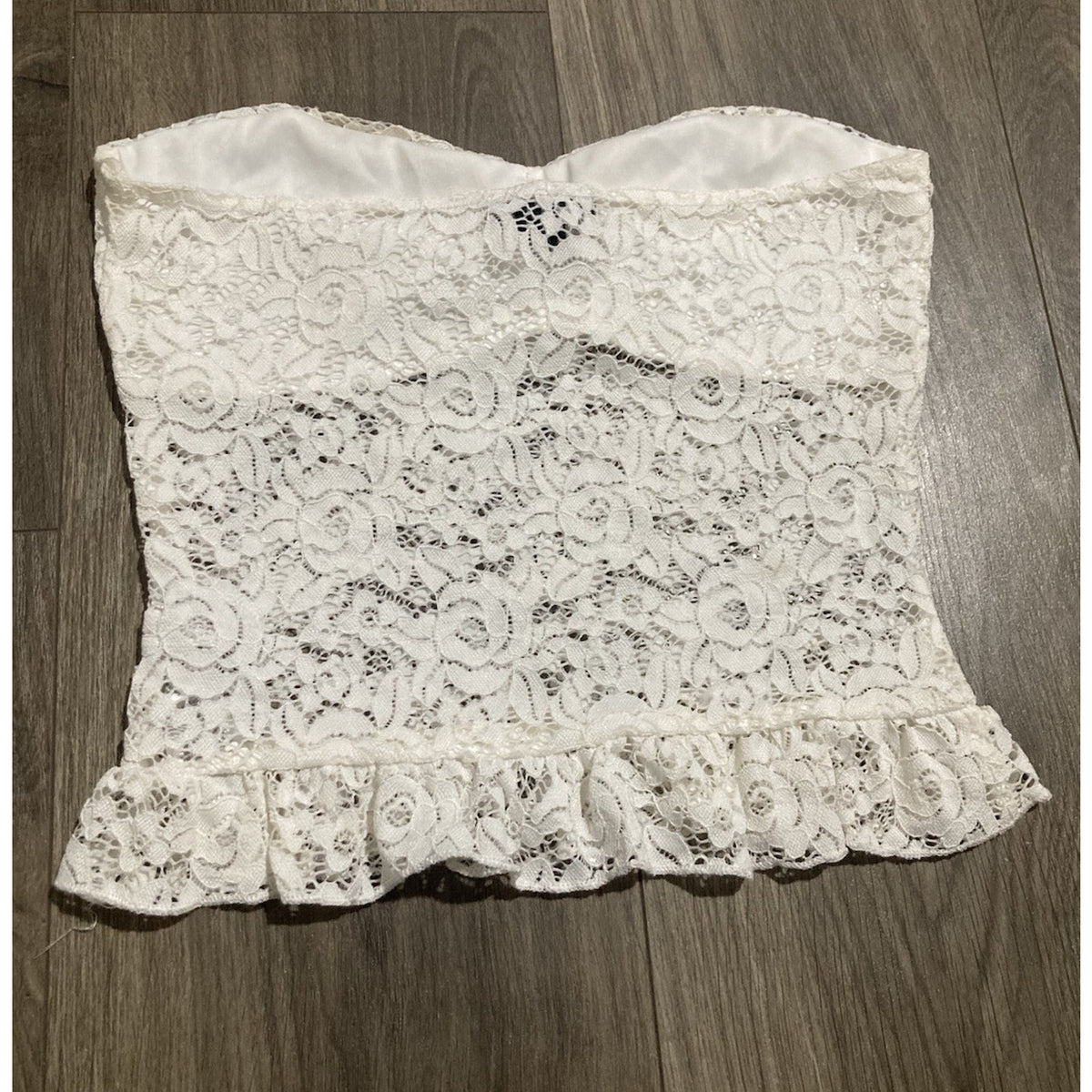 Boohoo Womens Lace Crop Top Sz 4 Bralette White Cream Rose Floral Bandeau Shirt
