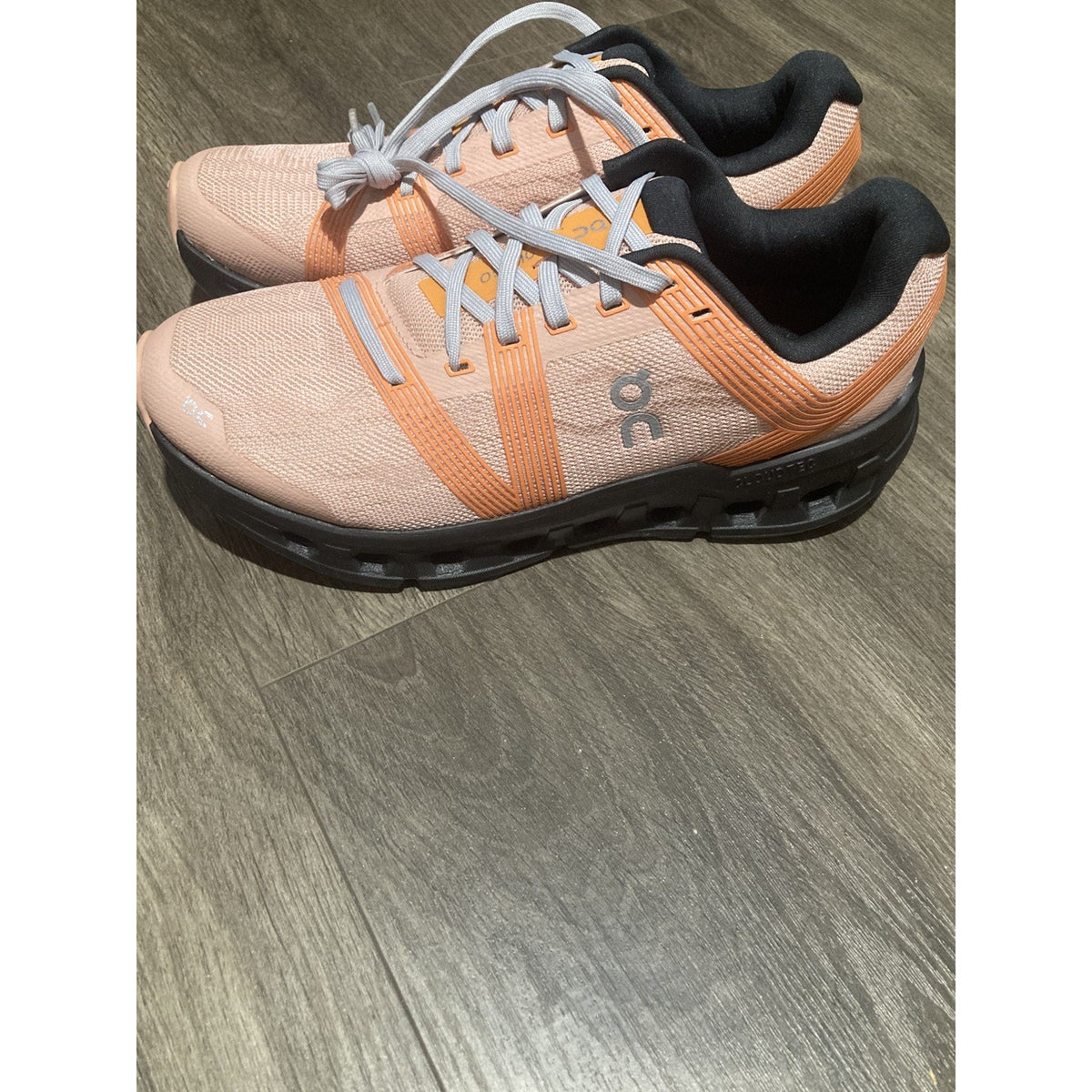 On Cloud Women's Size 8.5 Cloudgo Sneakers