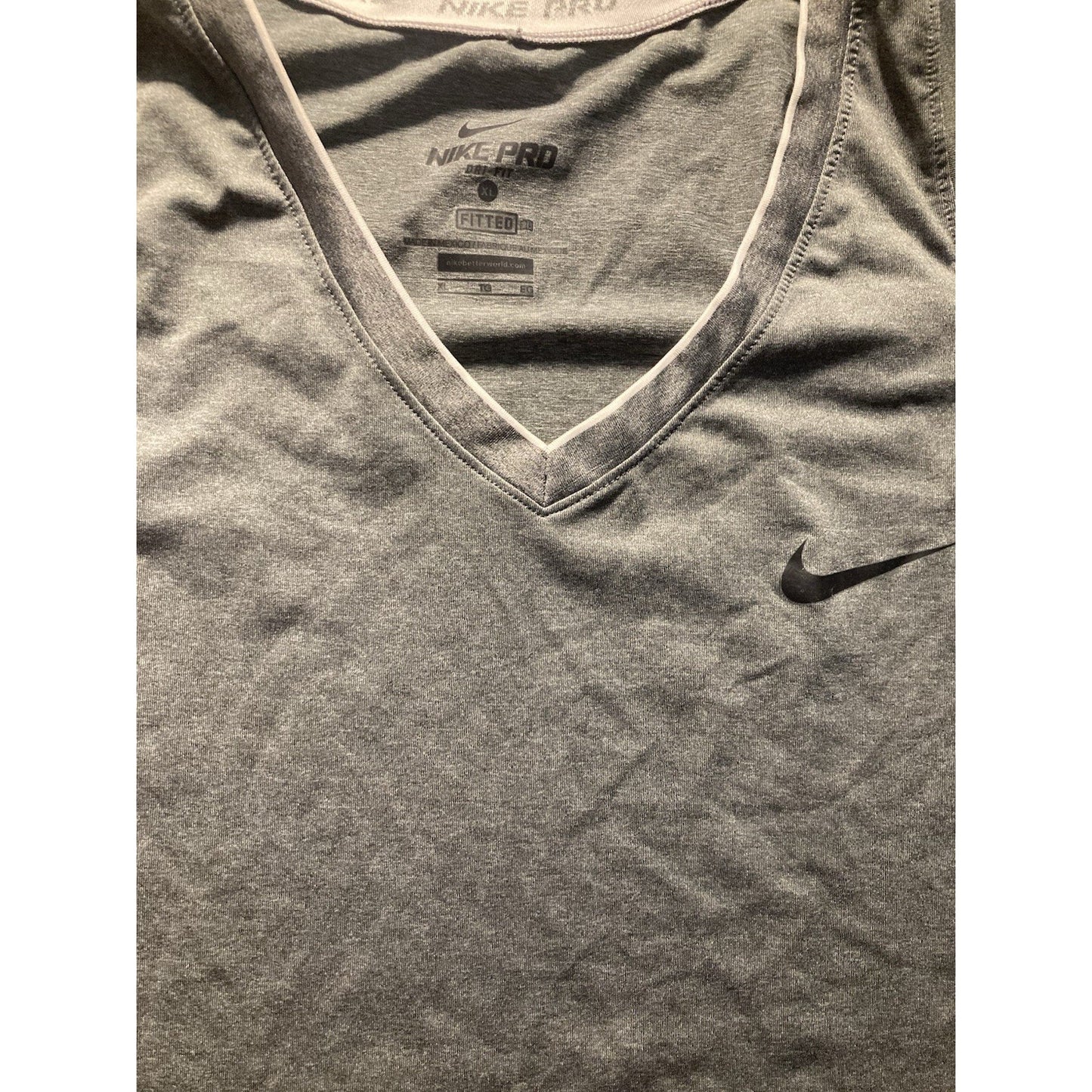 Nike Pro Top Womens XL Gray Tanktop Sleeveless Compression Fitted Workout Gym