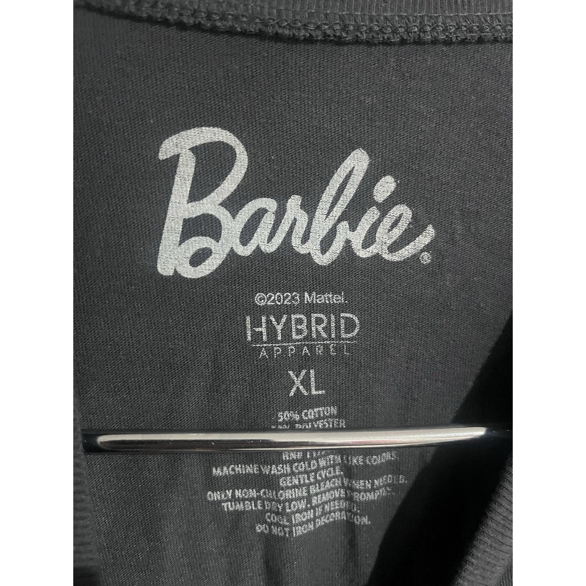 Barbie T-Shirt Womens XL Black Crew Neck Short Sleeve Relaxed Basic Logo