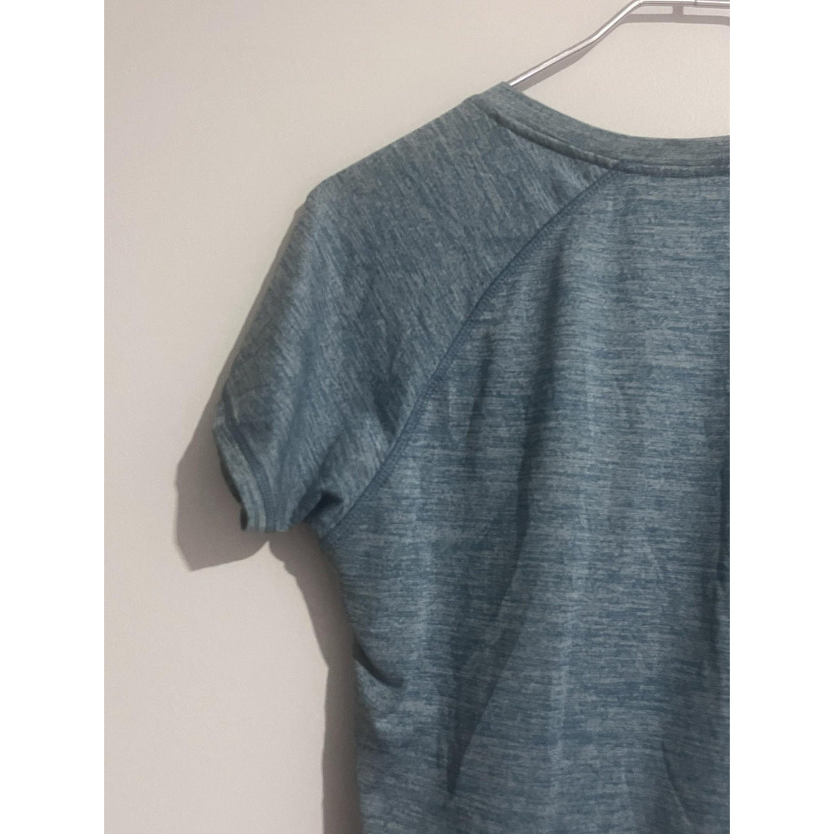 LEG3ND T-Shirt Womens M Blue Jersey Tagless Moisture Wicking Breathable