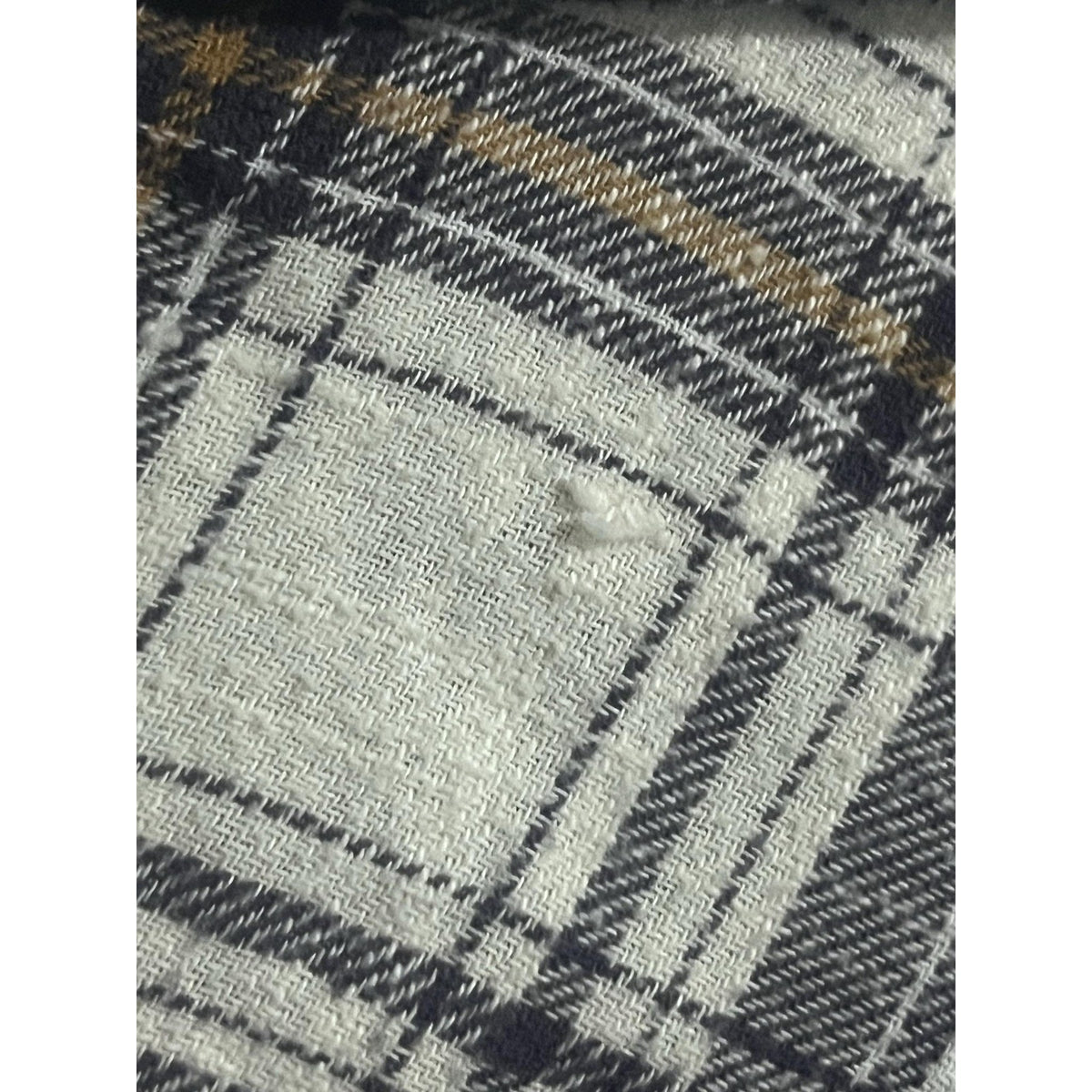 Love Tree Button-Up Womens S White Plaid Flannel Collared Long Sleeve Casual