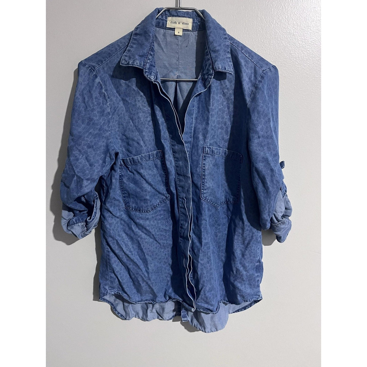 Cloth & Stone Button-Up Womens S Blue Tunic Lyocell Denim Animal Print Casual