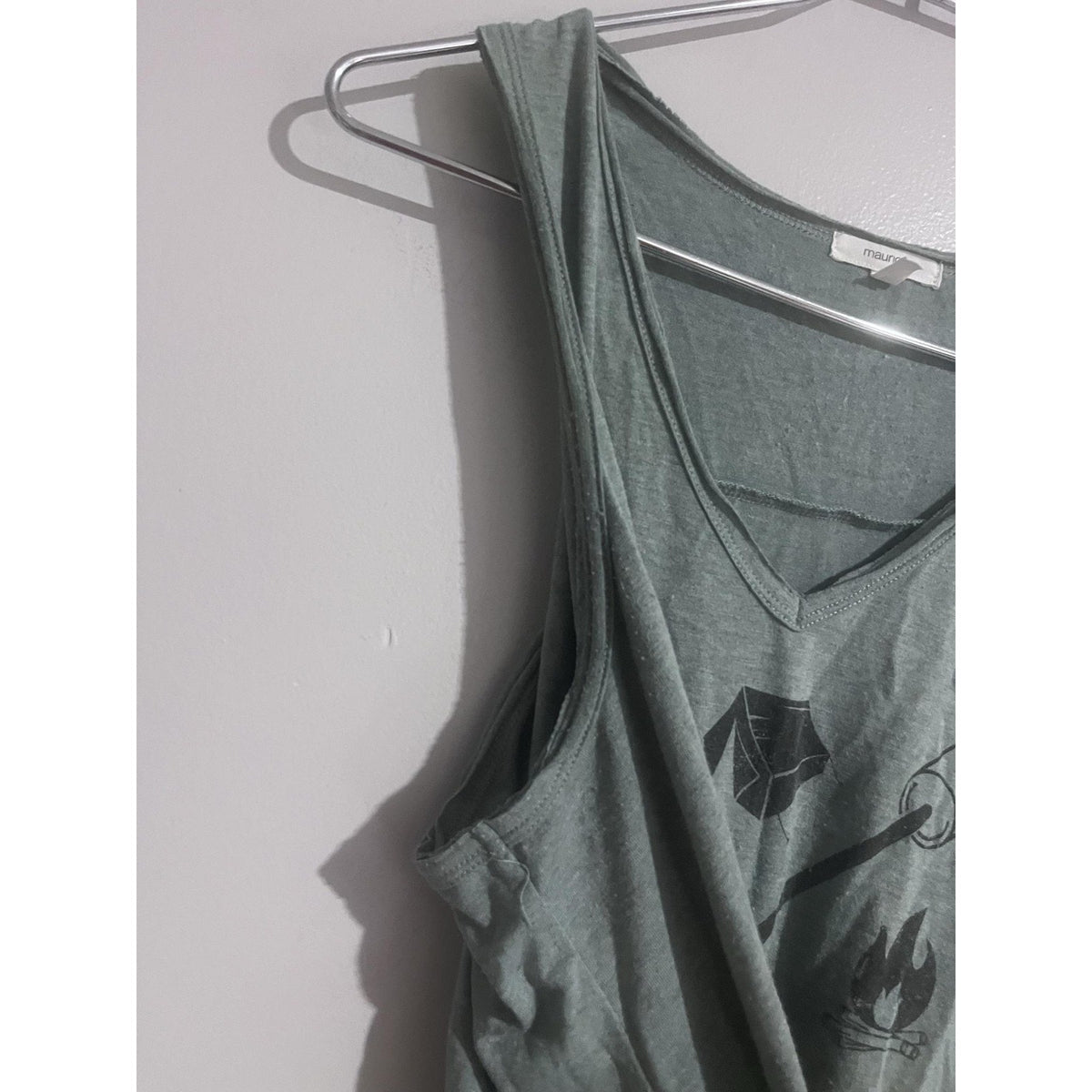 Maurices Tank Womens L Green Tunic V-Neck Jersey Lightweight Stretch Casual