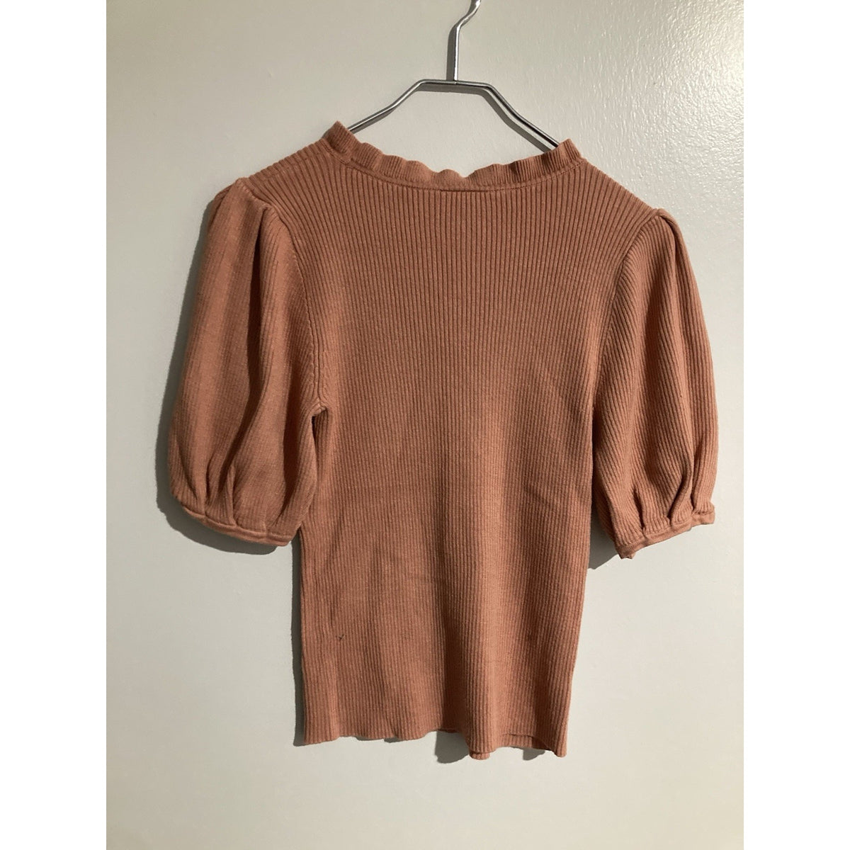 Ann Taylor Factory Womens Size M Sweater Short Sleeve Ribbed Bell Sleeve Orange