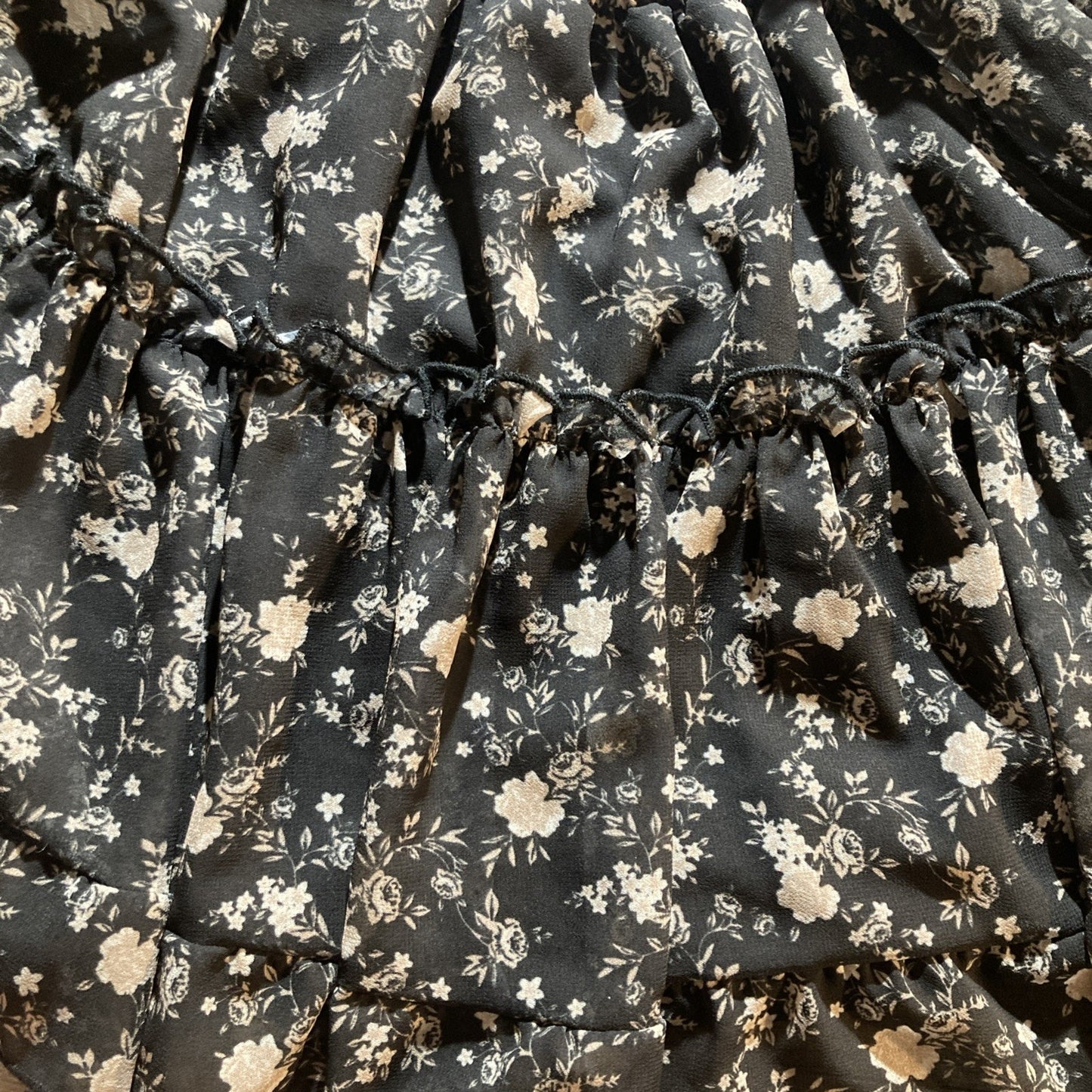 Altar’d State Skirt Women's Size Small Black Beige Floral Lined Ruffled Cinch