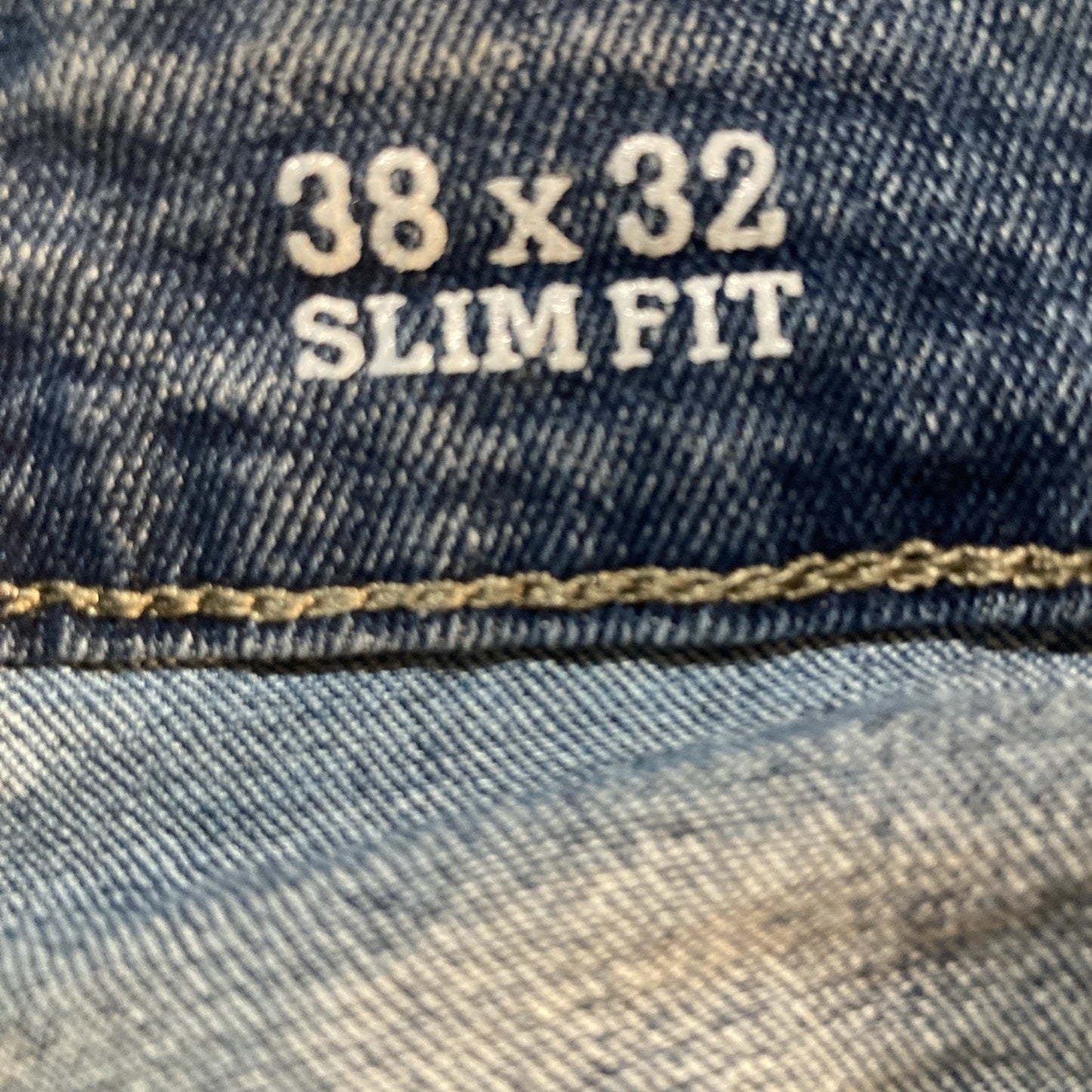 Minimalist IZOD Mens Slim Fit Medium Wash Blue Denim Jeans 38x32 Classic 5Pocket