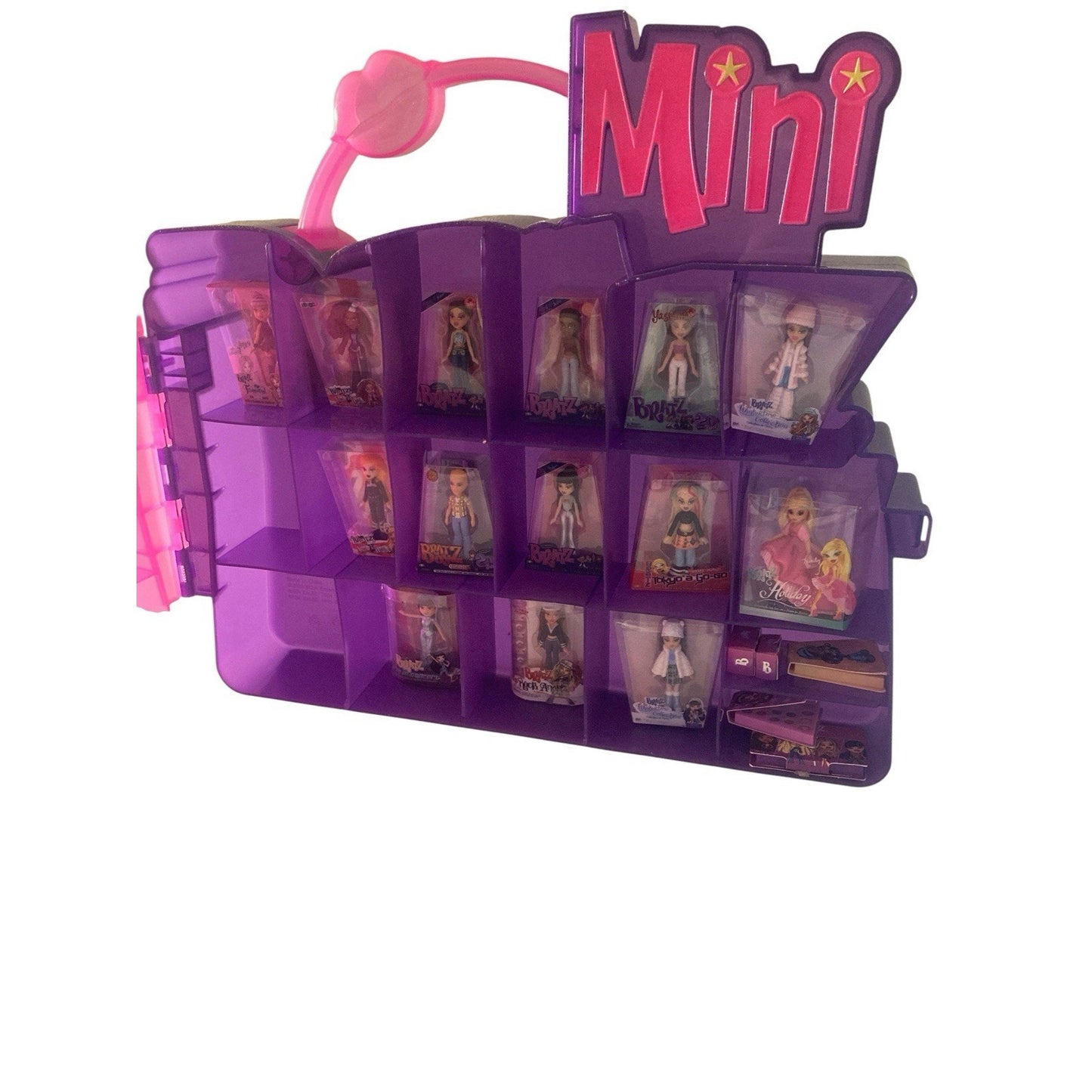 Mini Bratz Dolls Collectible Case Lot With 14 Minis And 4 Mini Makeup