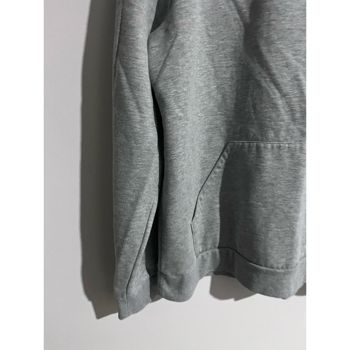 Oakley Hoodie Mens XL Gray Pullover Hooded Pockets Graphic Print Fleece