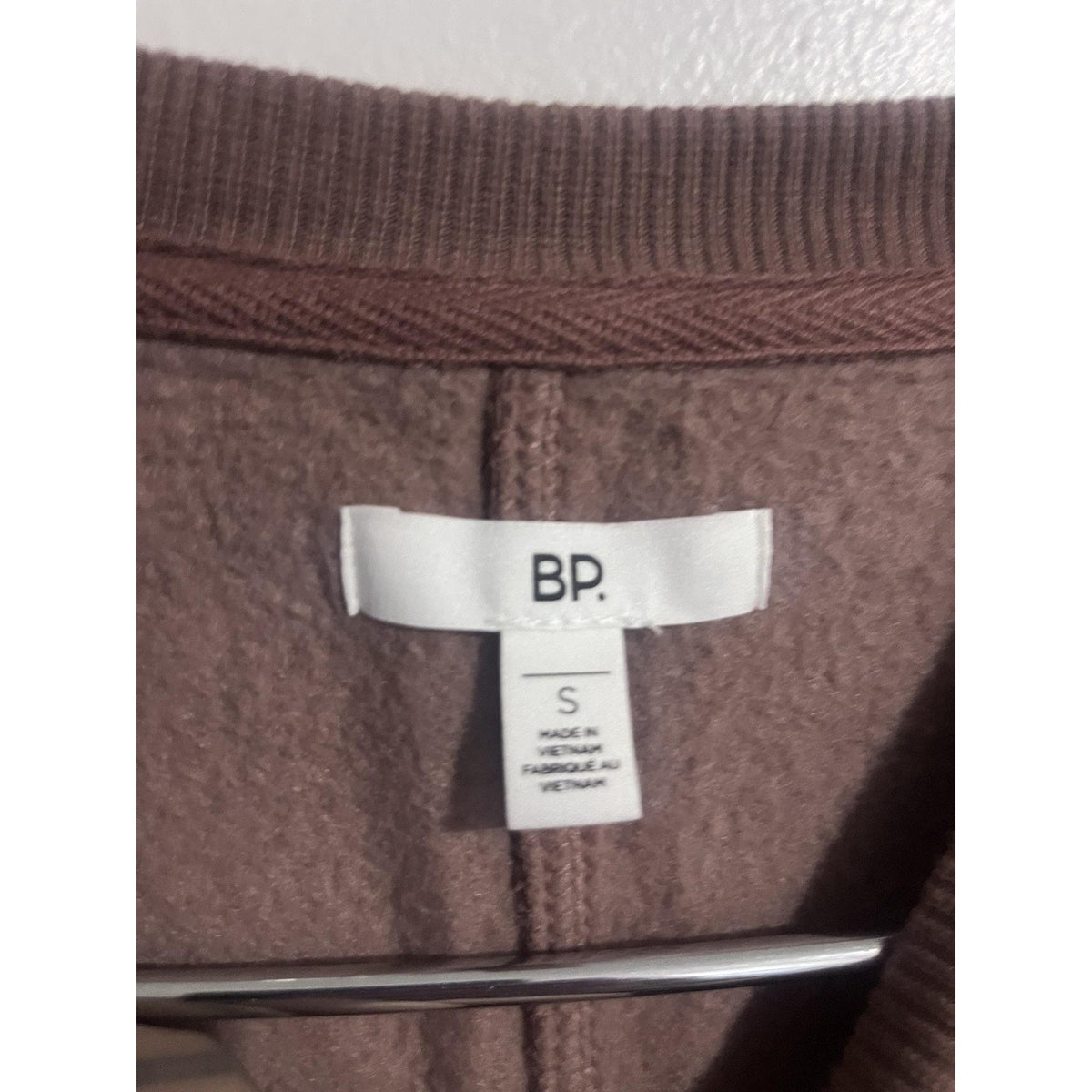 BP. Sweatshirt Teens S Brown Cropped Pullover Crew Neck Fleece Relaxed Casual