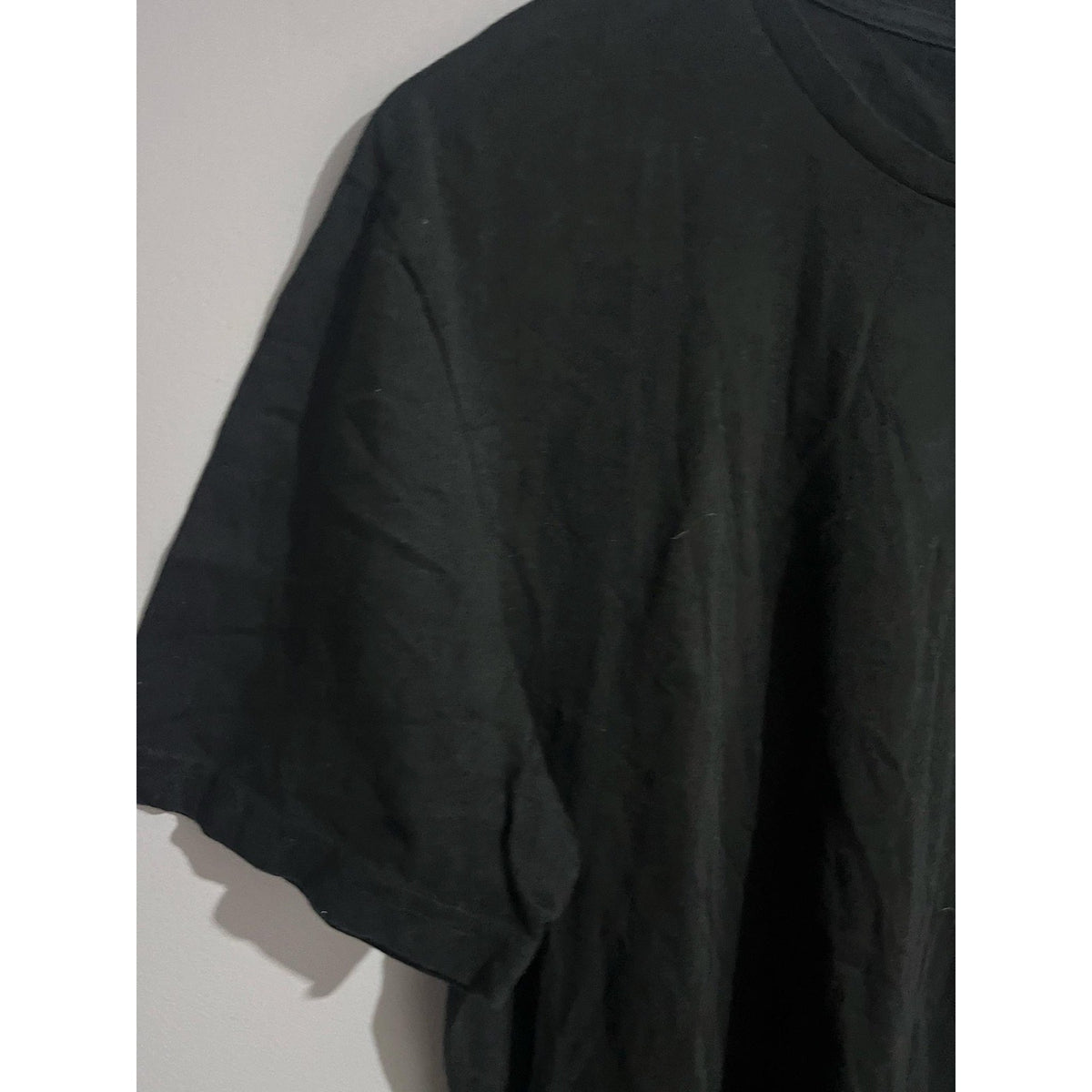District Shirt Mens L Black Short Sleeve Crew Neck Cotton Tagless Embroidered