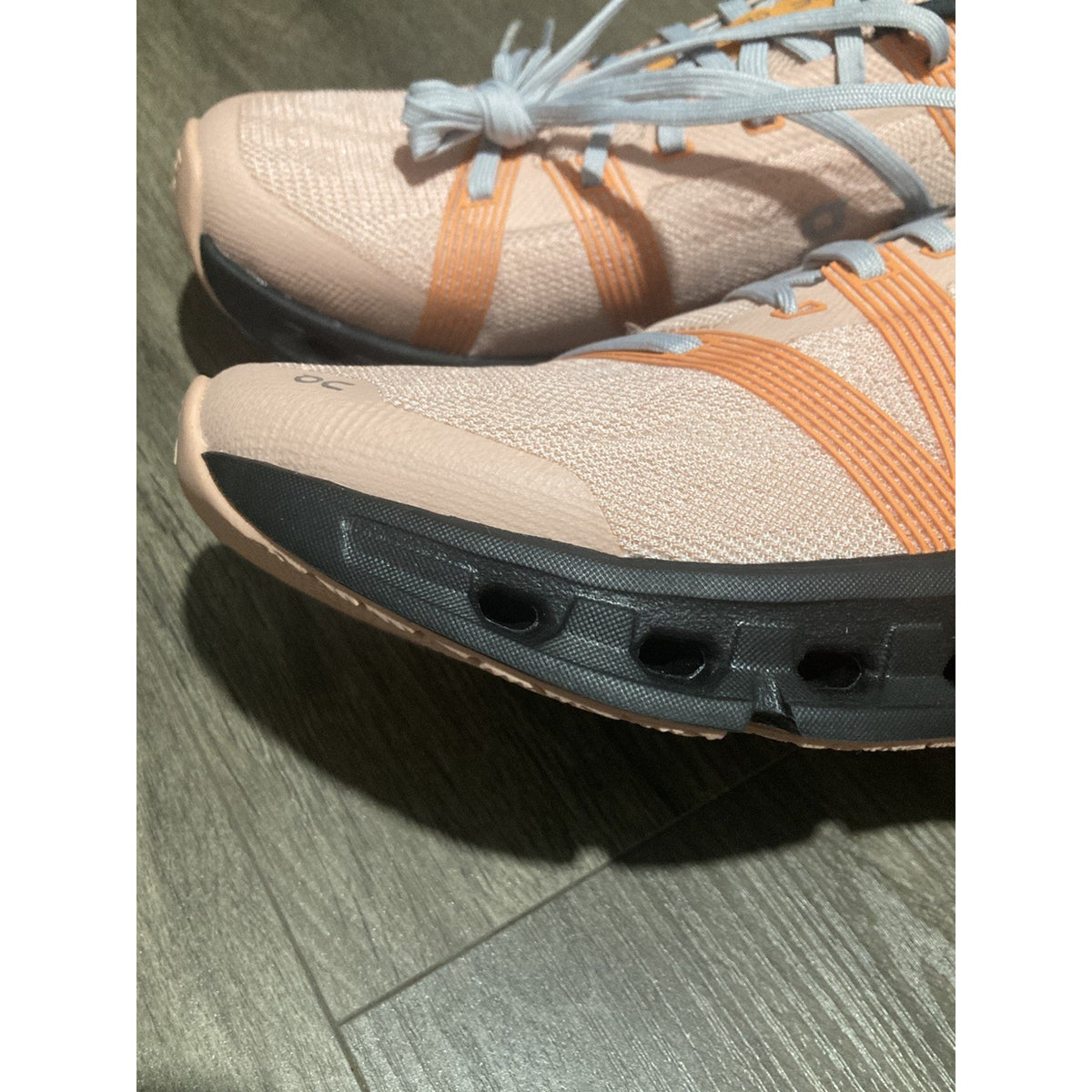 On Cloud Women's Size 8.5 Cloudgo Sneakers