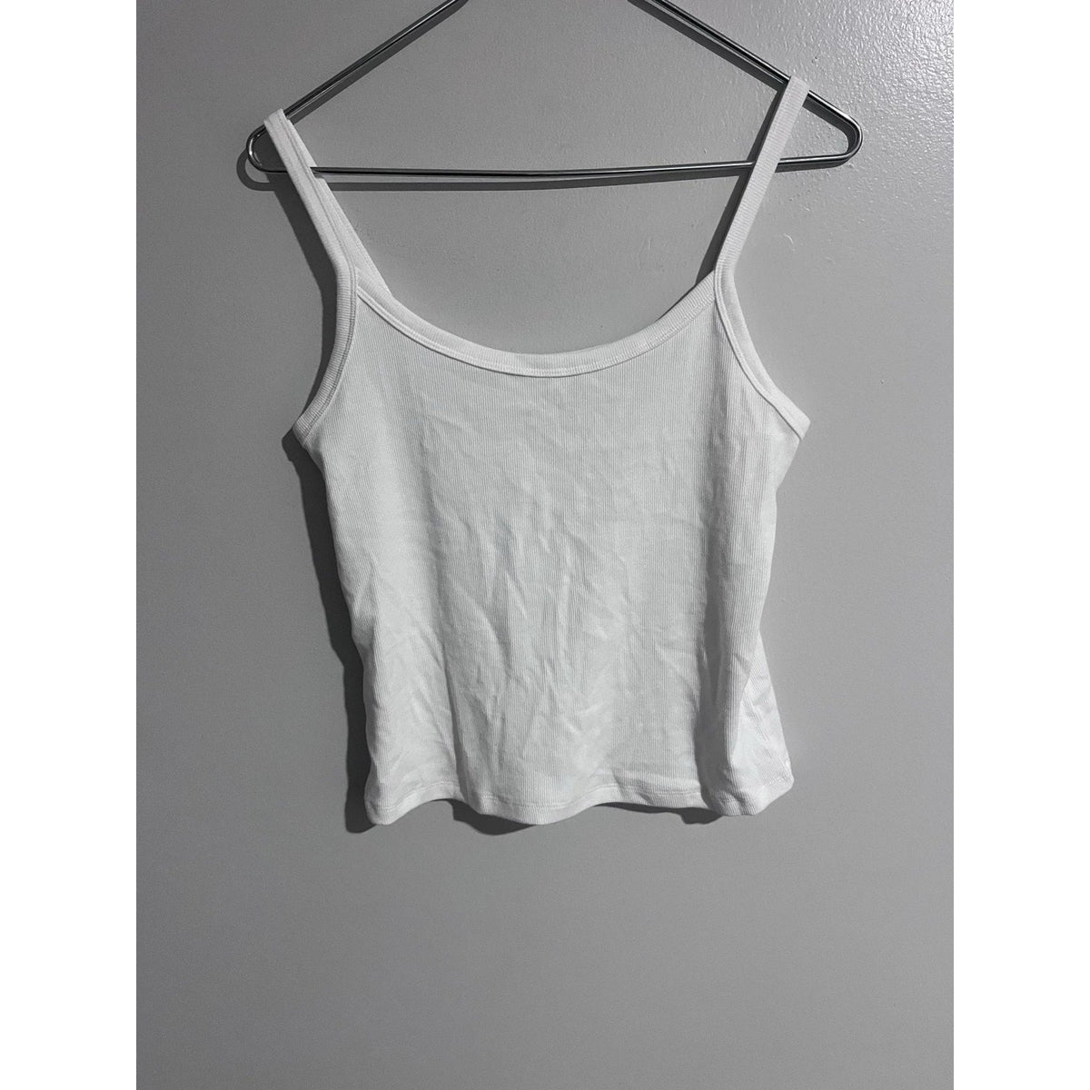 Aritzia Camisole Womens L White Ribbed Knit Scoop Neck Strappy Tank Slim Casual