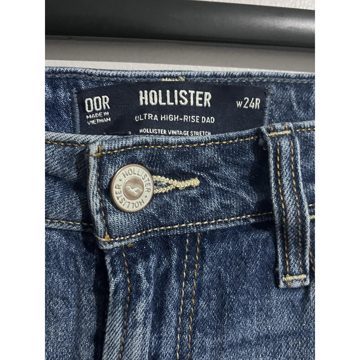 Hollister Jeans Womens 24 Blue Mom Ultra High-Rise Dad Relaxed 28 Inseam