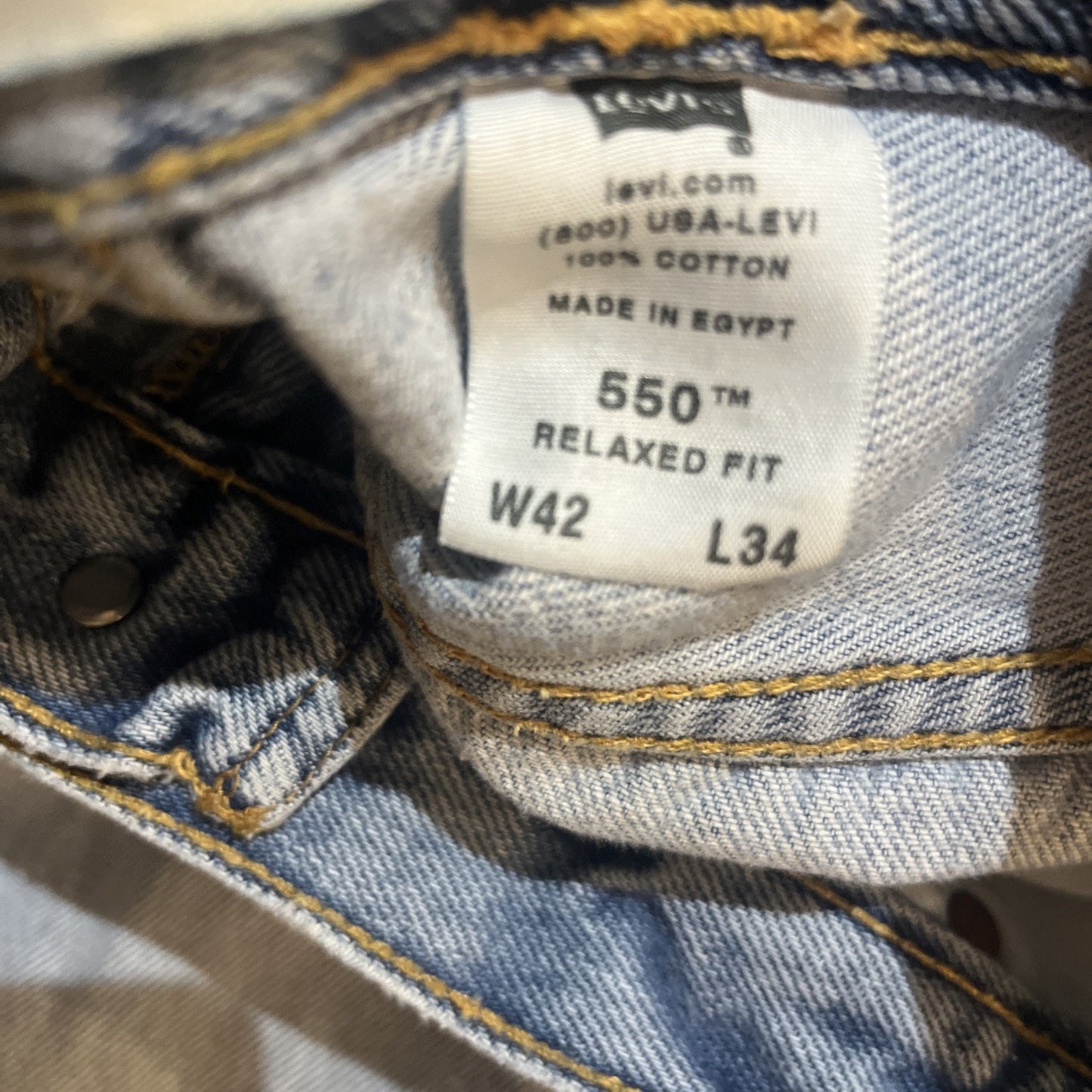 Levi’s 550 Relaxed Fit Jeans Men’s 42/34 Light Denim thrashed