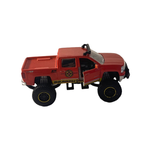 Maisto 4x4 2014 Chevy Silverado 1500 Z71 Search & Rescue Fire Truck, Red 1/52