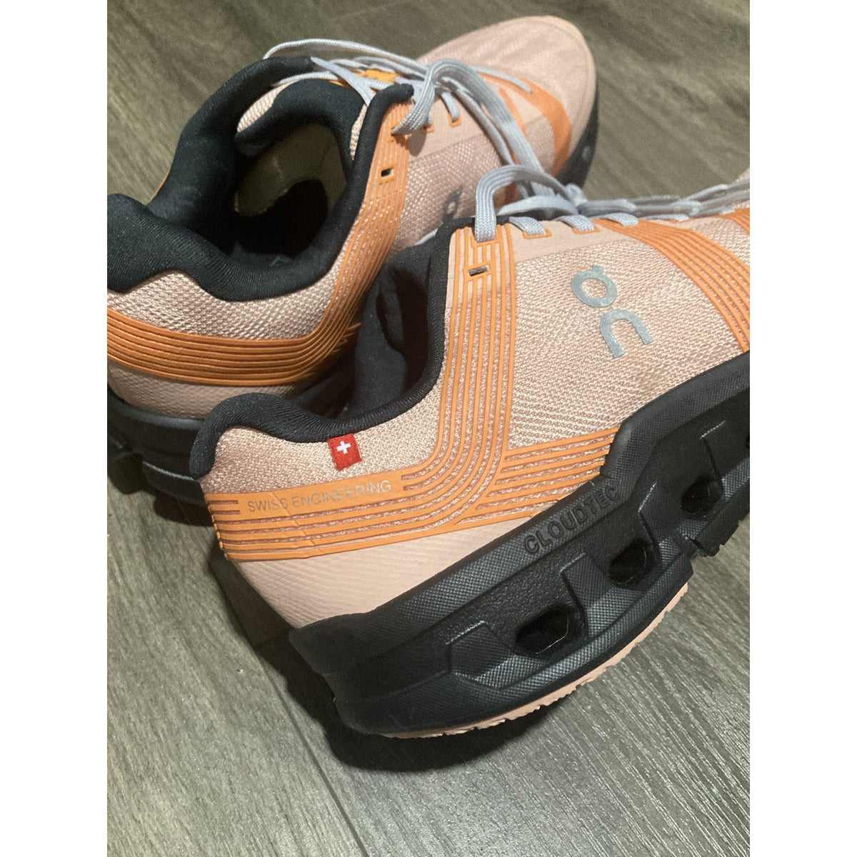 On Cloud Women's Size 8.5 Cloudgo Sneakers