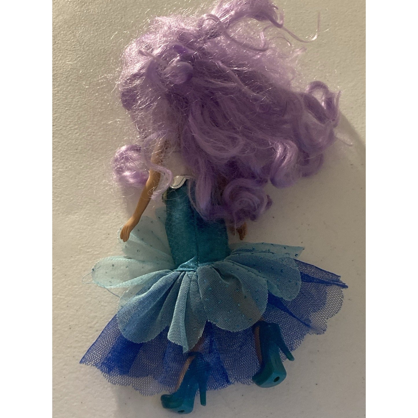 2001 Vintage MGA Bratz Masquerade Geneva Mermaid Princess Doll Outfit With Shoes