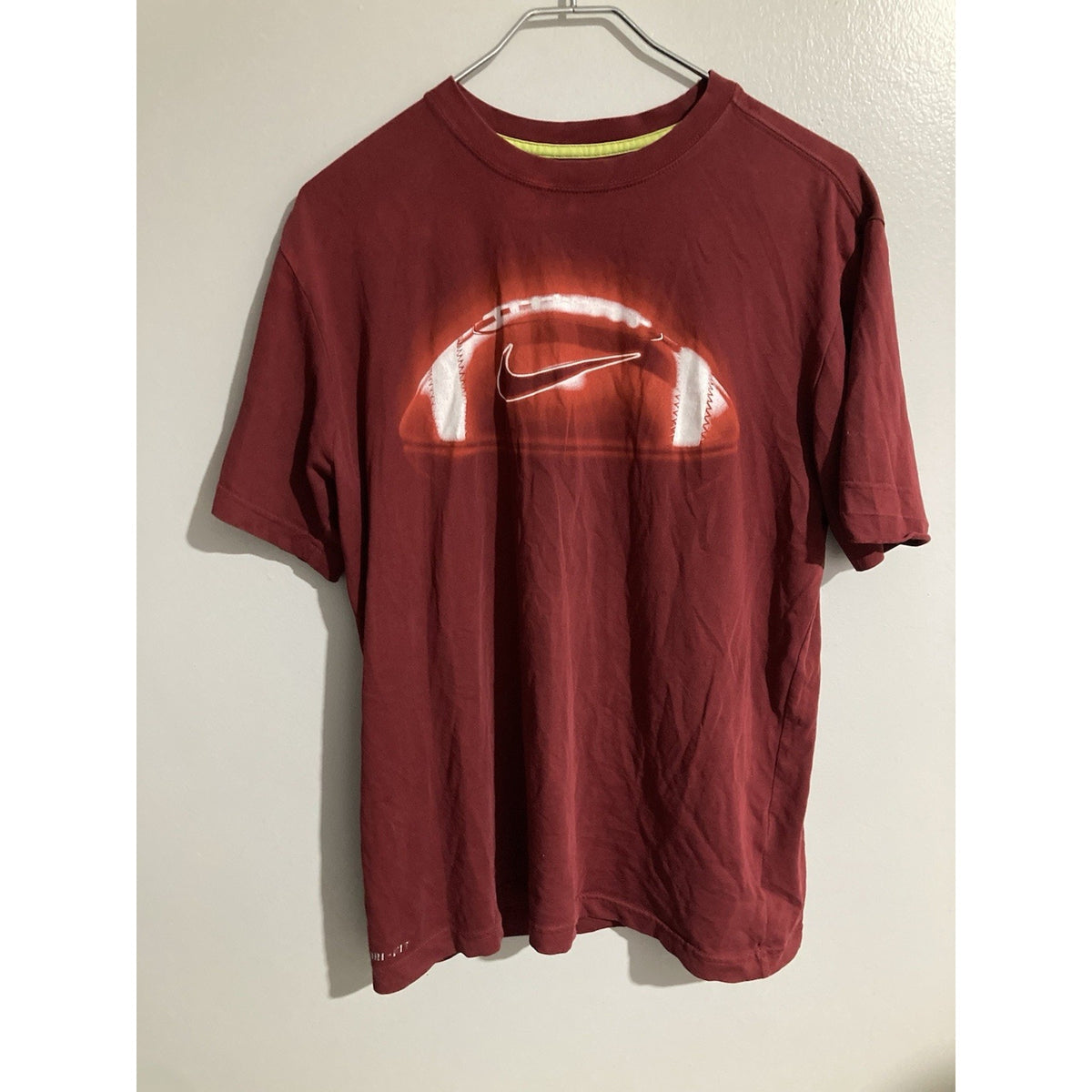 Nike Swoosh Maroon Red Football Shirt Men’s Size Large Football Practice Shirt