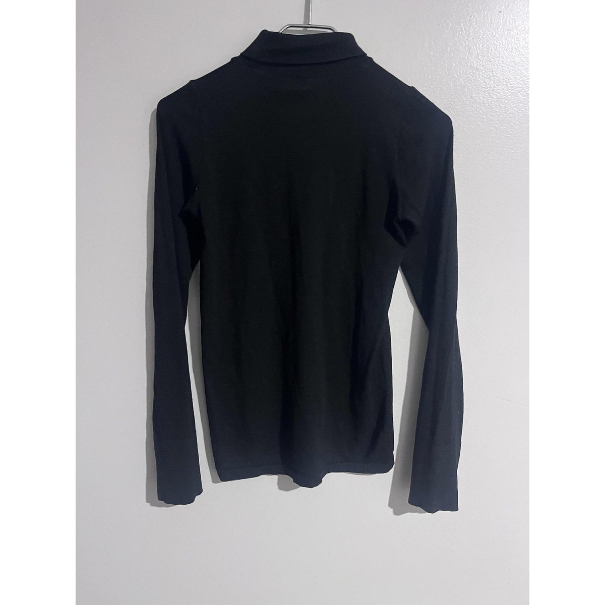 Athleta T-Shirt Womens S Black Turtleneck Long Sleeve Tagless Slim Jersey Yoga